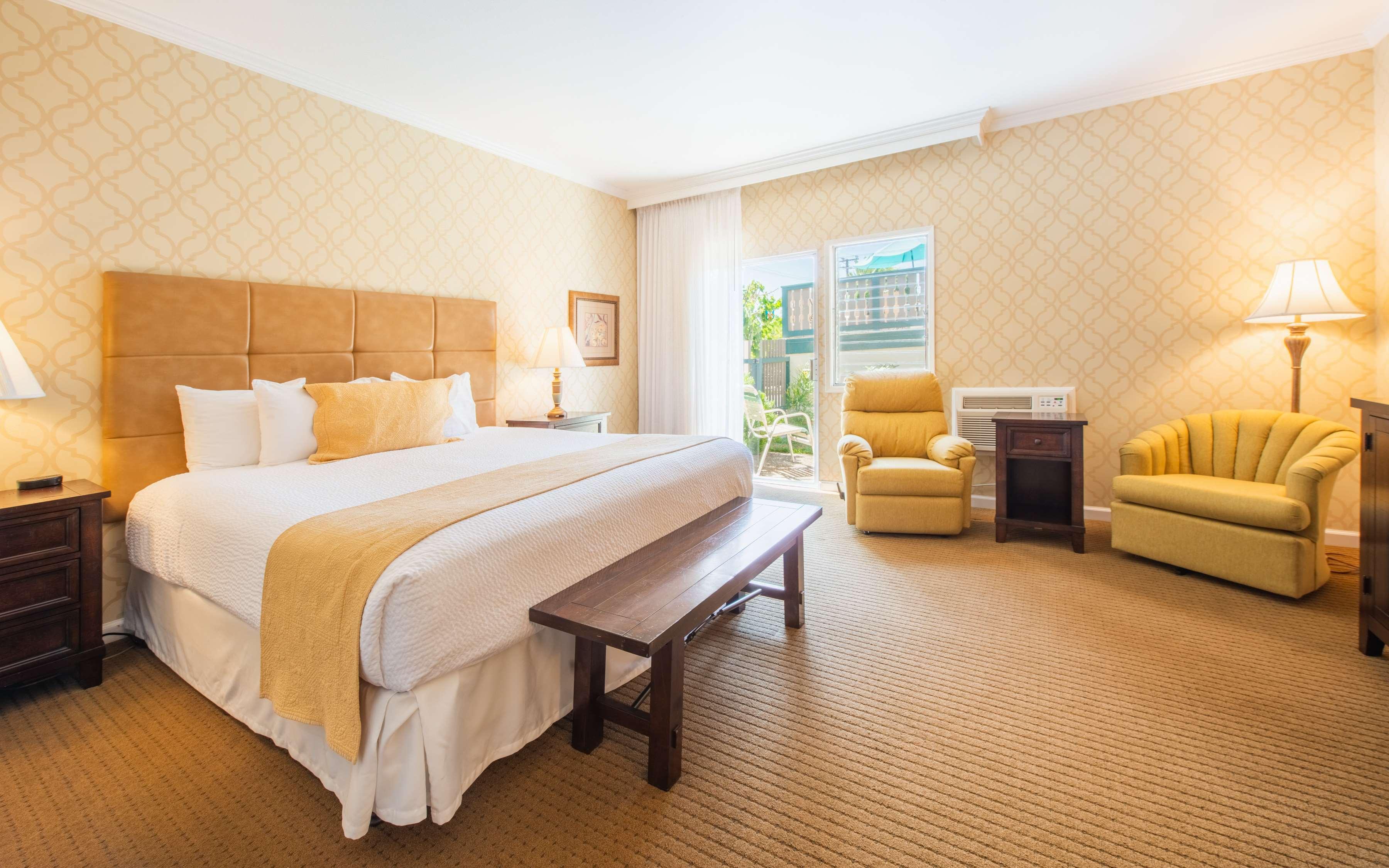 Double King Bed Non Smoking