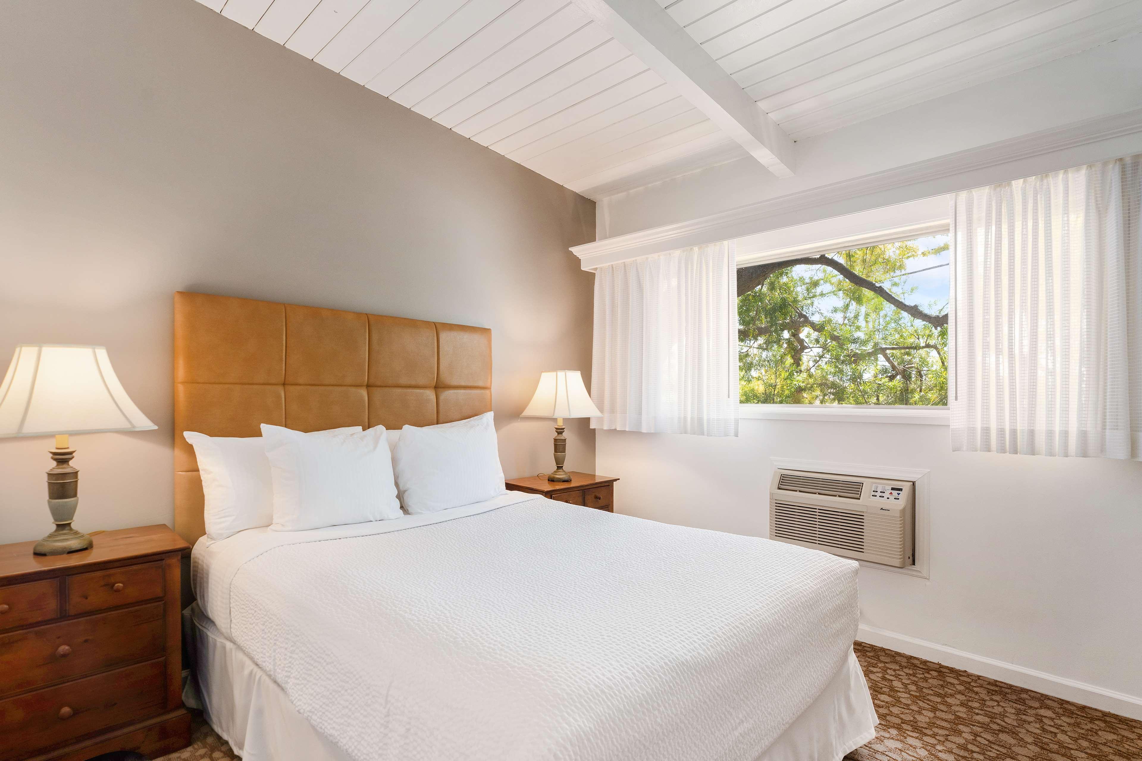 Room Queen Bed Non Smoking