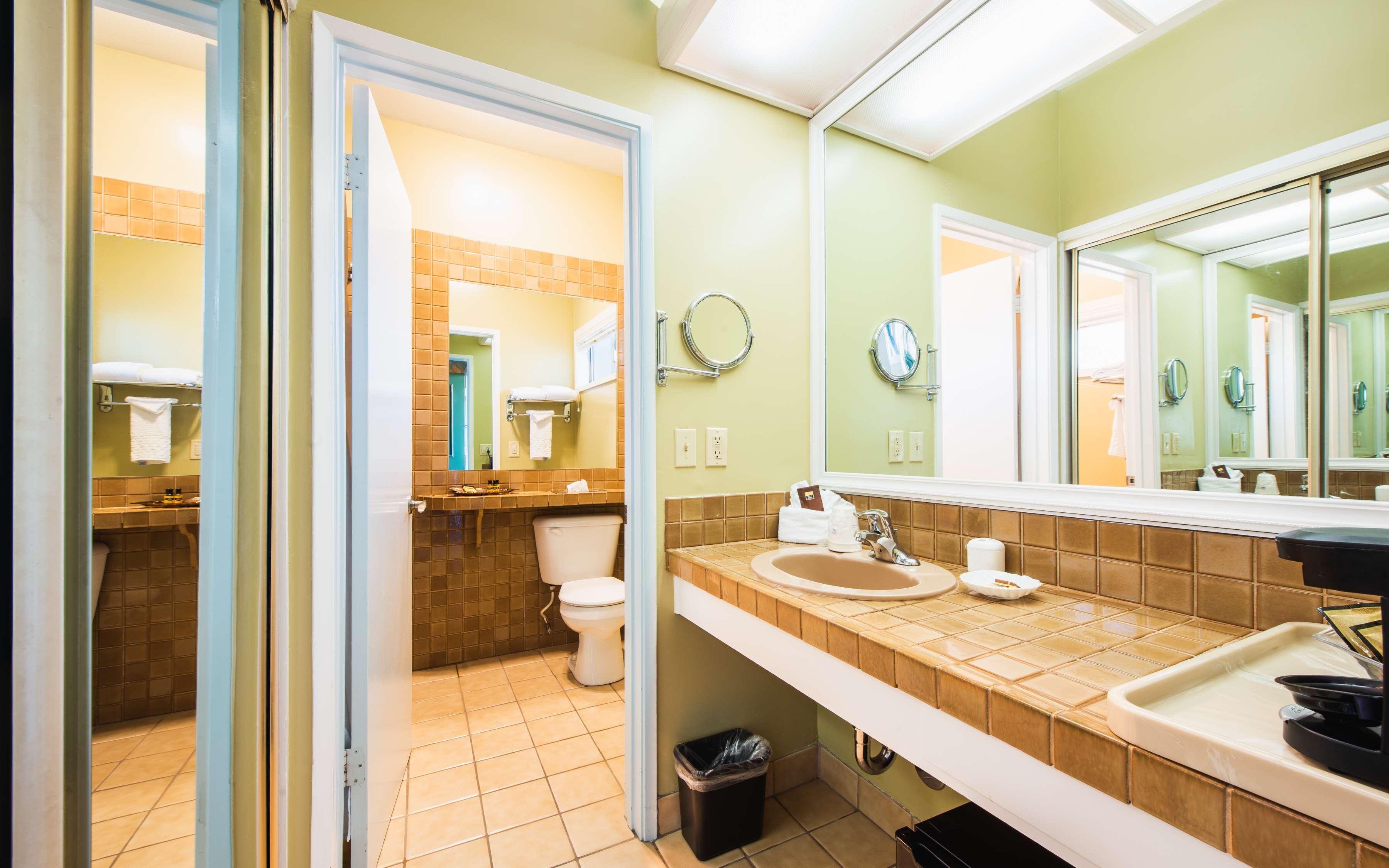 Room Two Double Beds Non Smoking