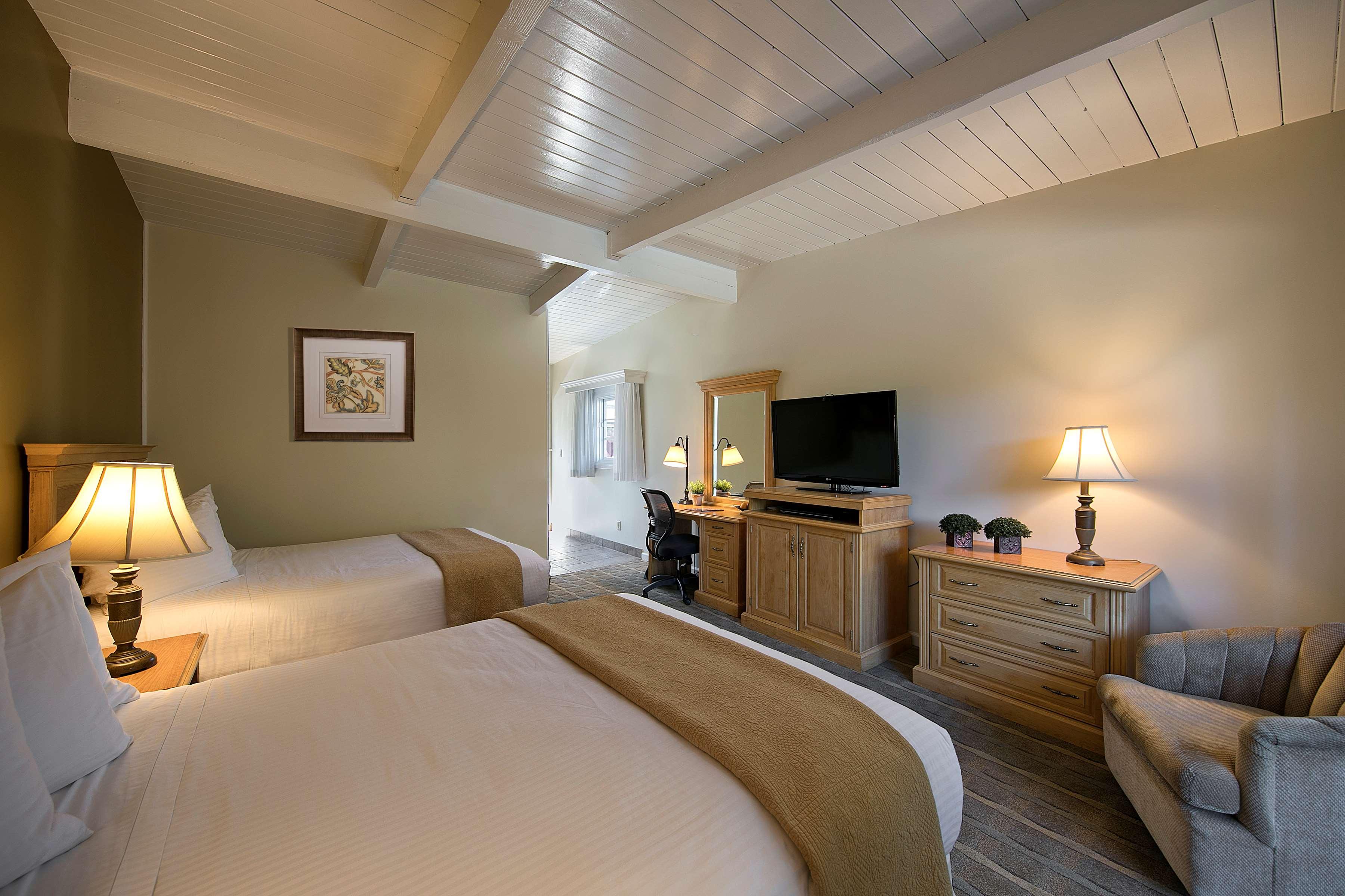 Room Two Double Beds Non Smoking