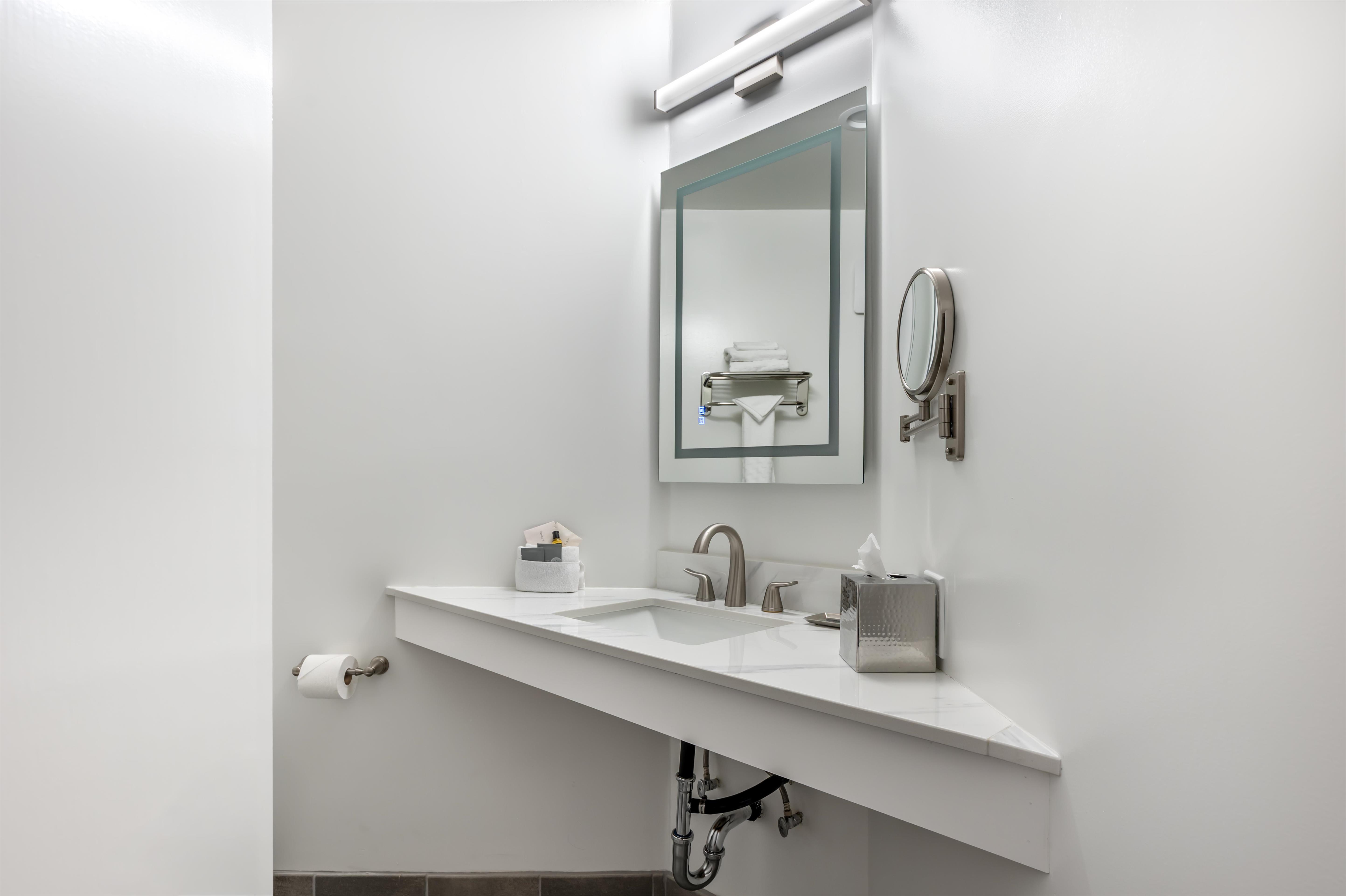 Double King Bed Non Smoking