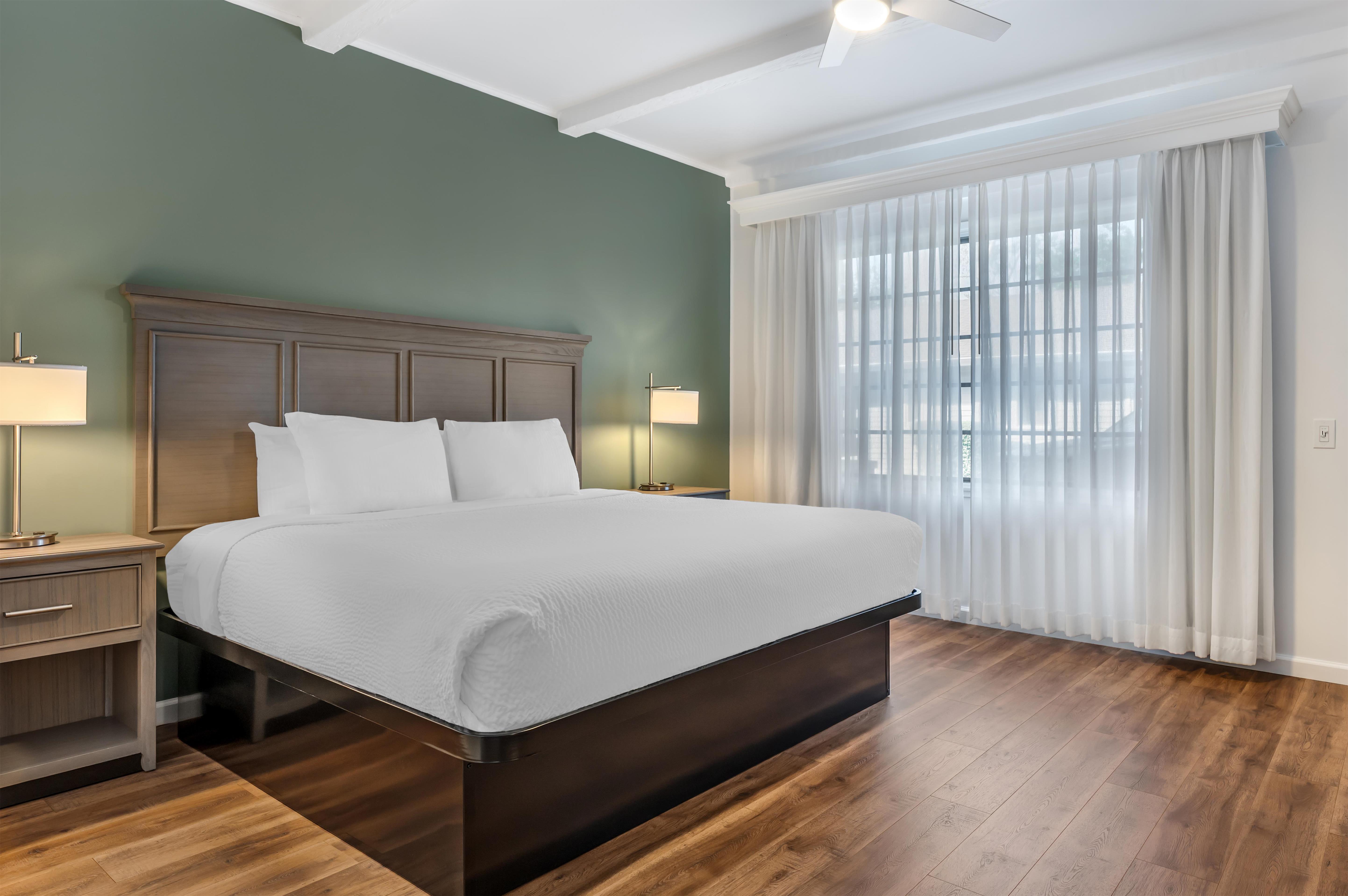 Double King Bed Non Smoking