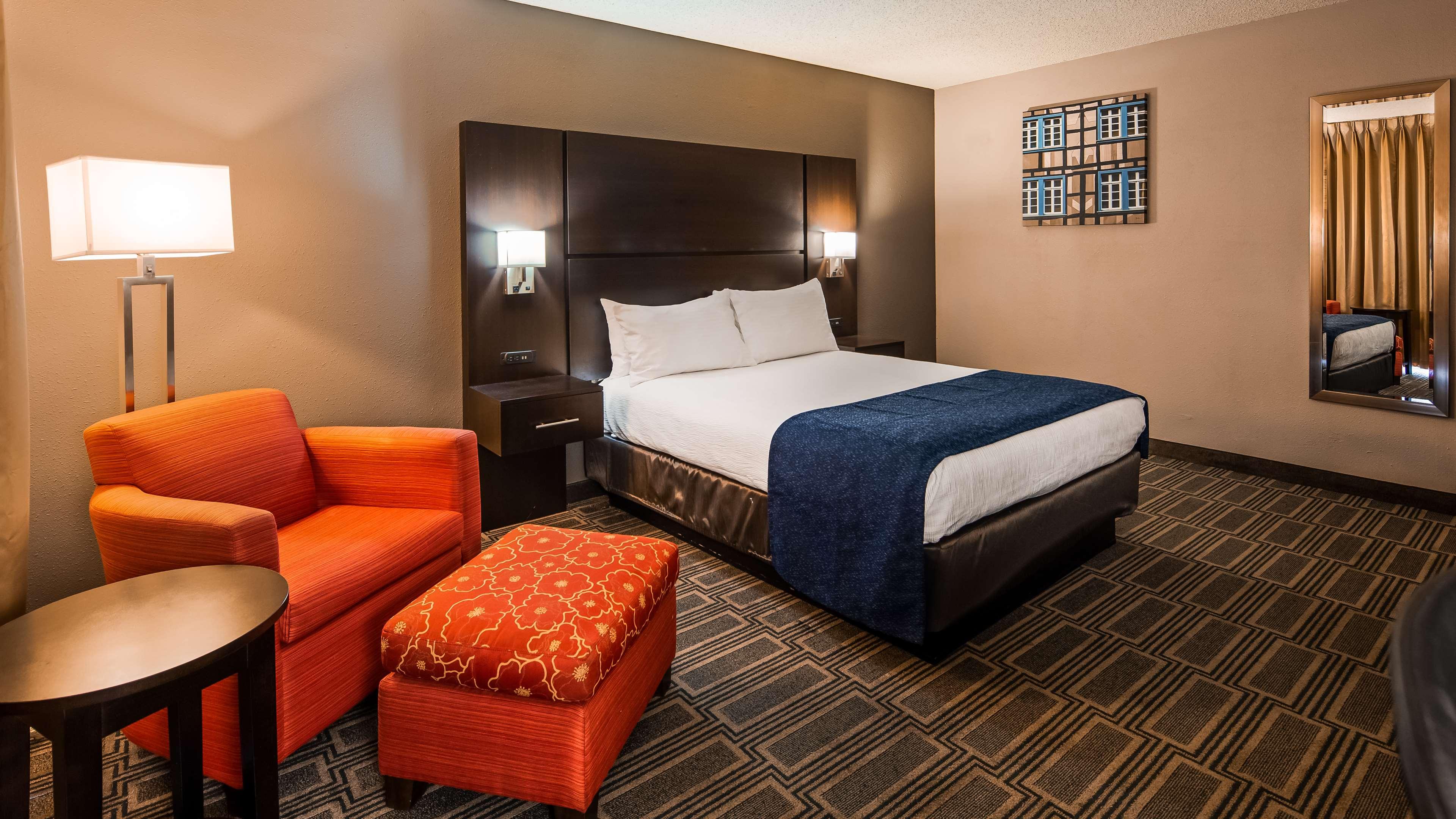 Room Accessible-queen Size Bed