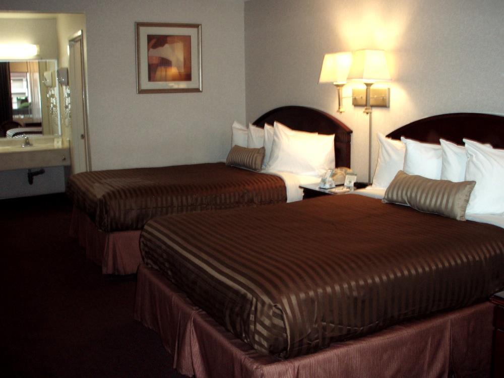 Room Two Queen Beds Non Smoking