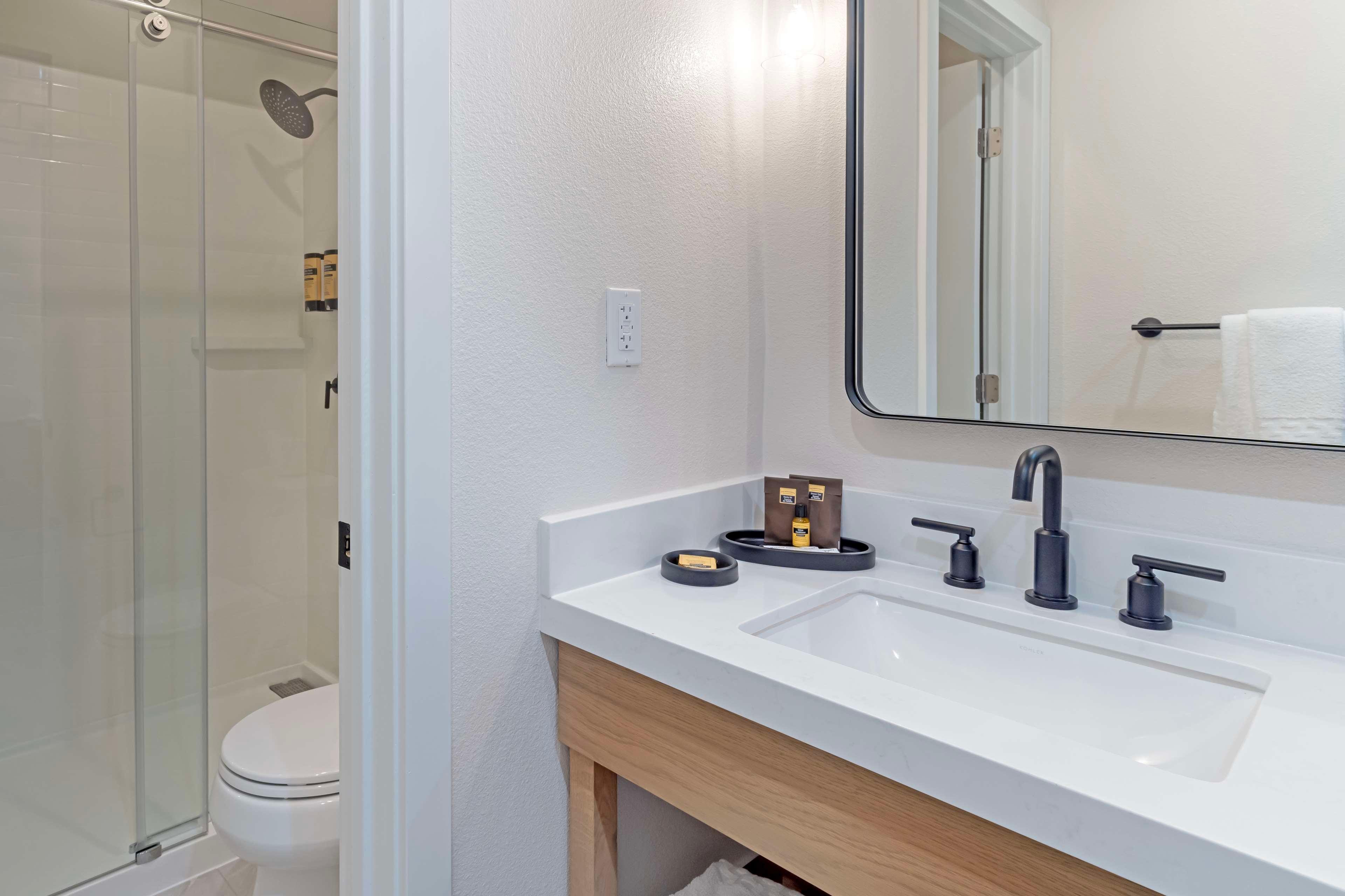 Suite Two Queen Beds