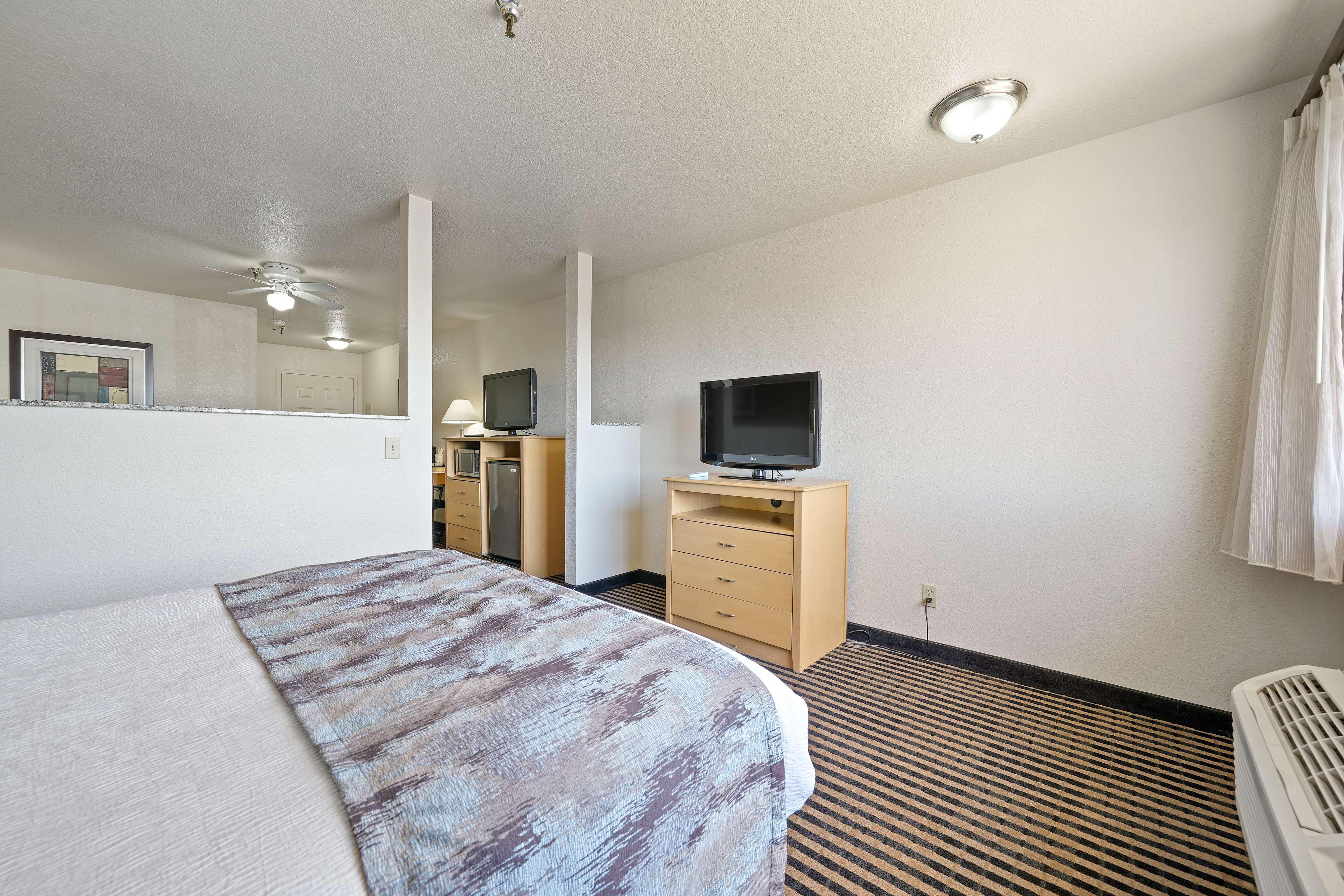 Suite Queen Size Bed