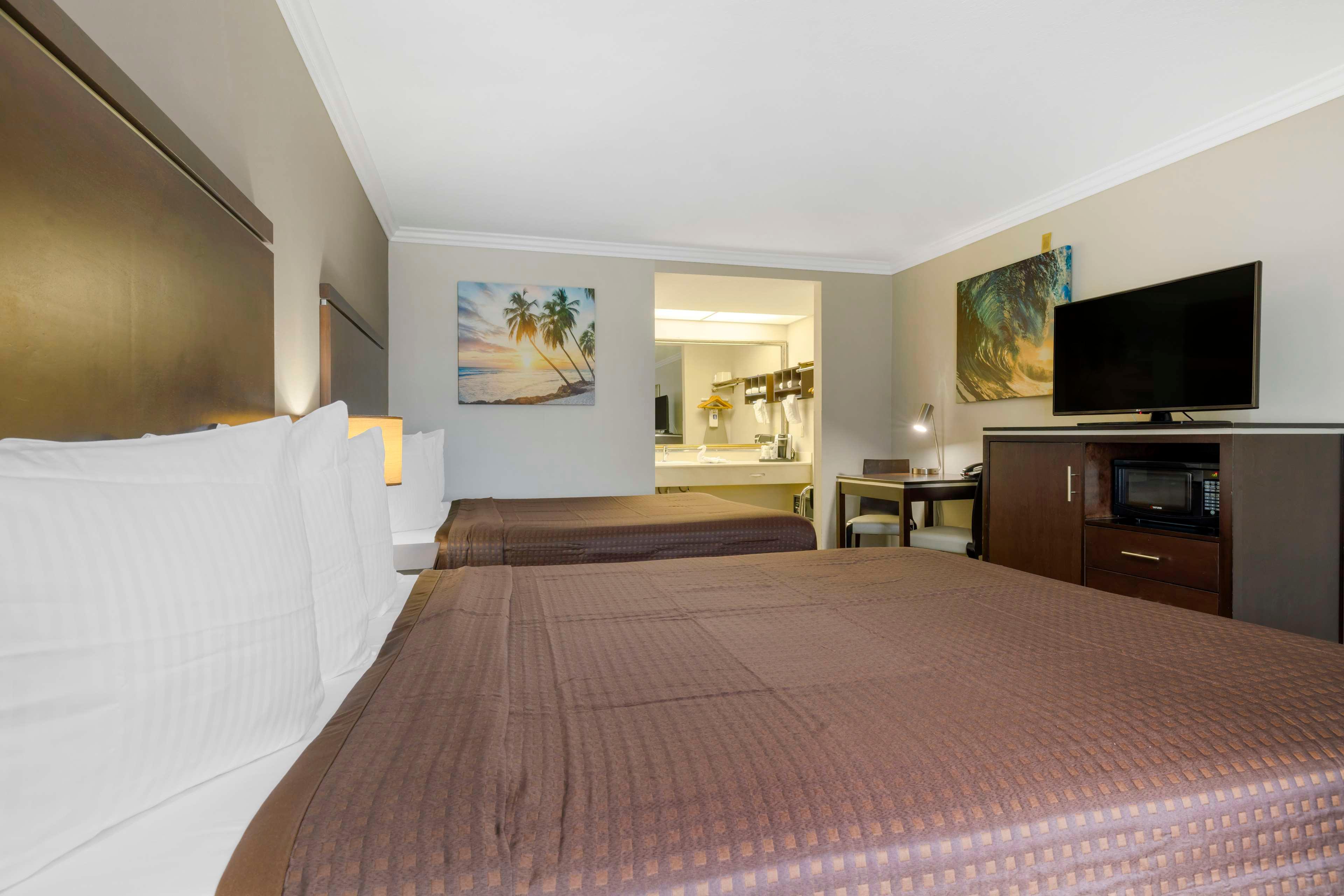 Room Two Queen Beds Non Smoking