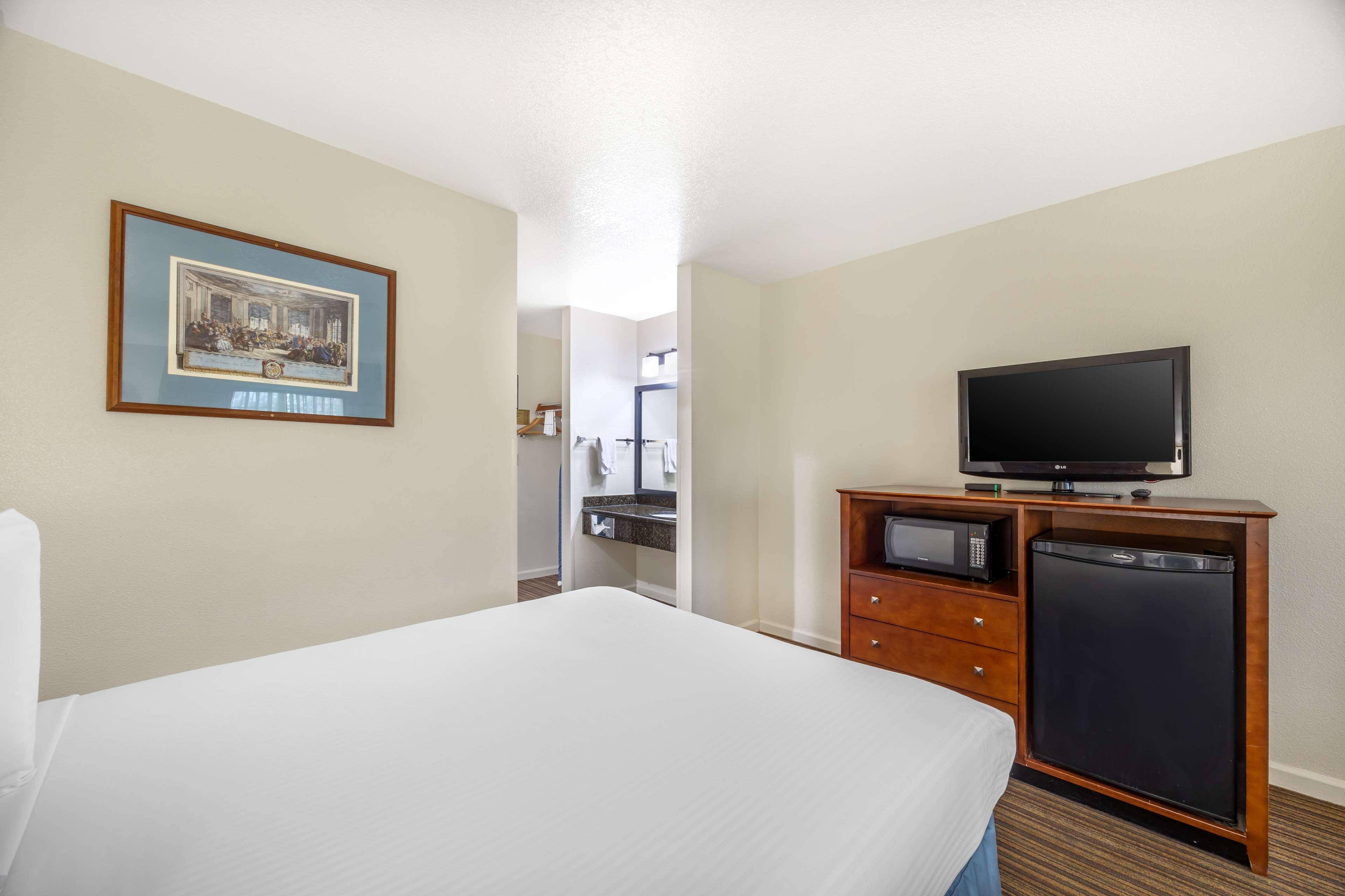 Room Two Queen Beds Non Smoking