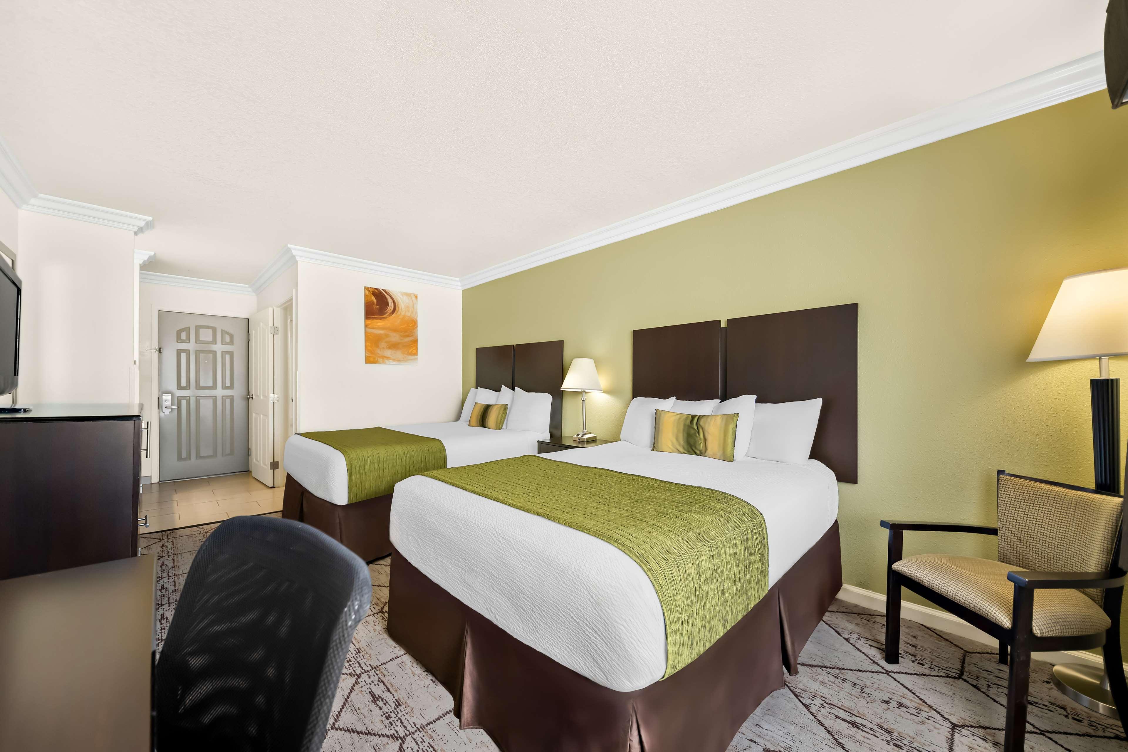 Double Two Queen Beds