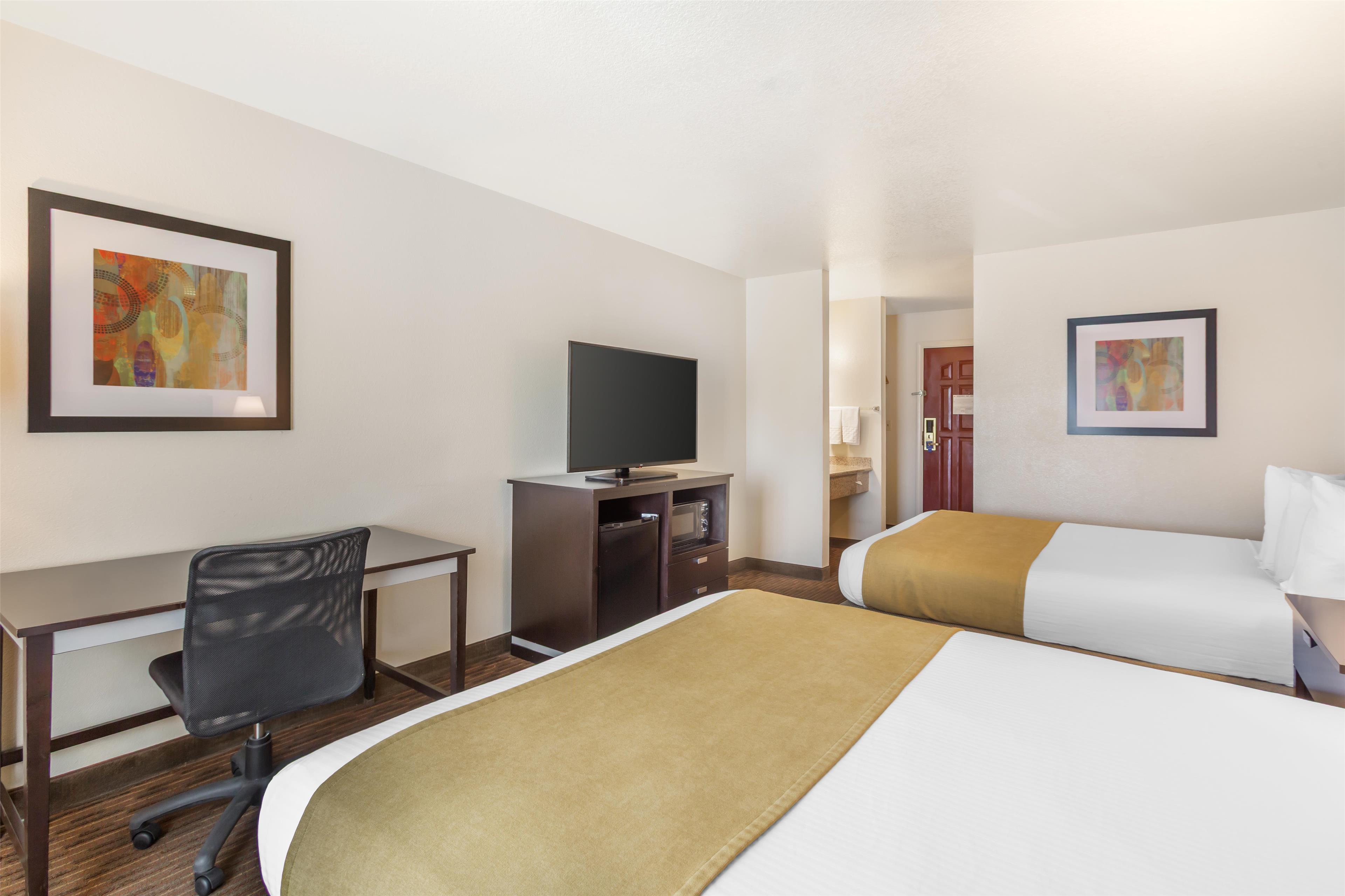 Quadruple Non Smoking