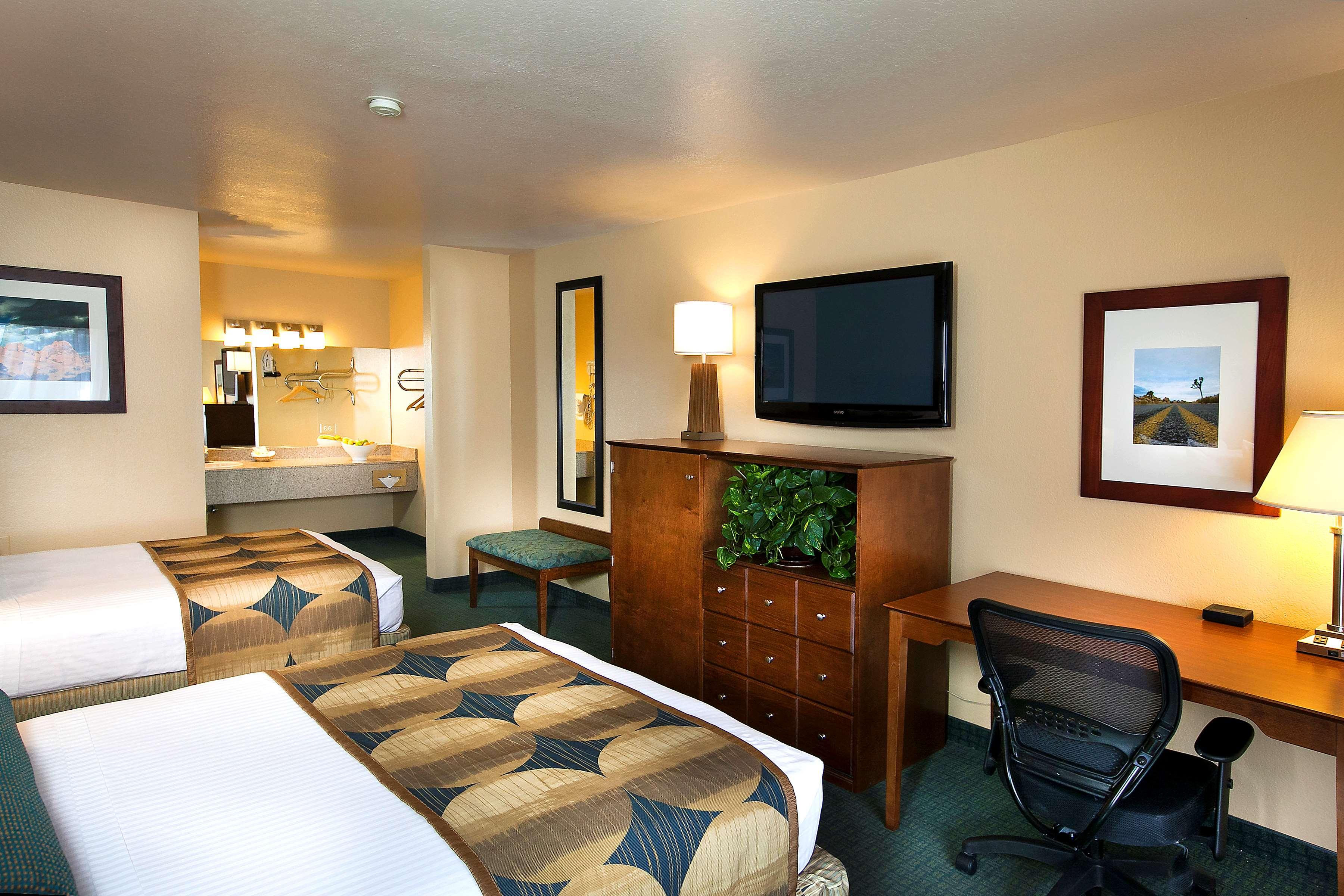 Room Two Double Beds Non Smoking