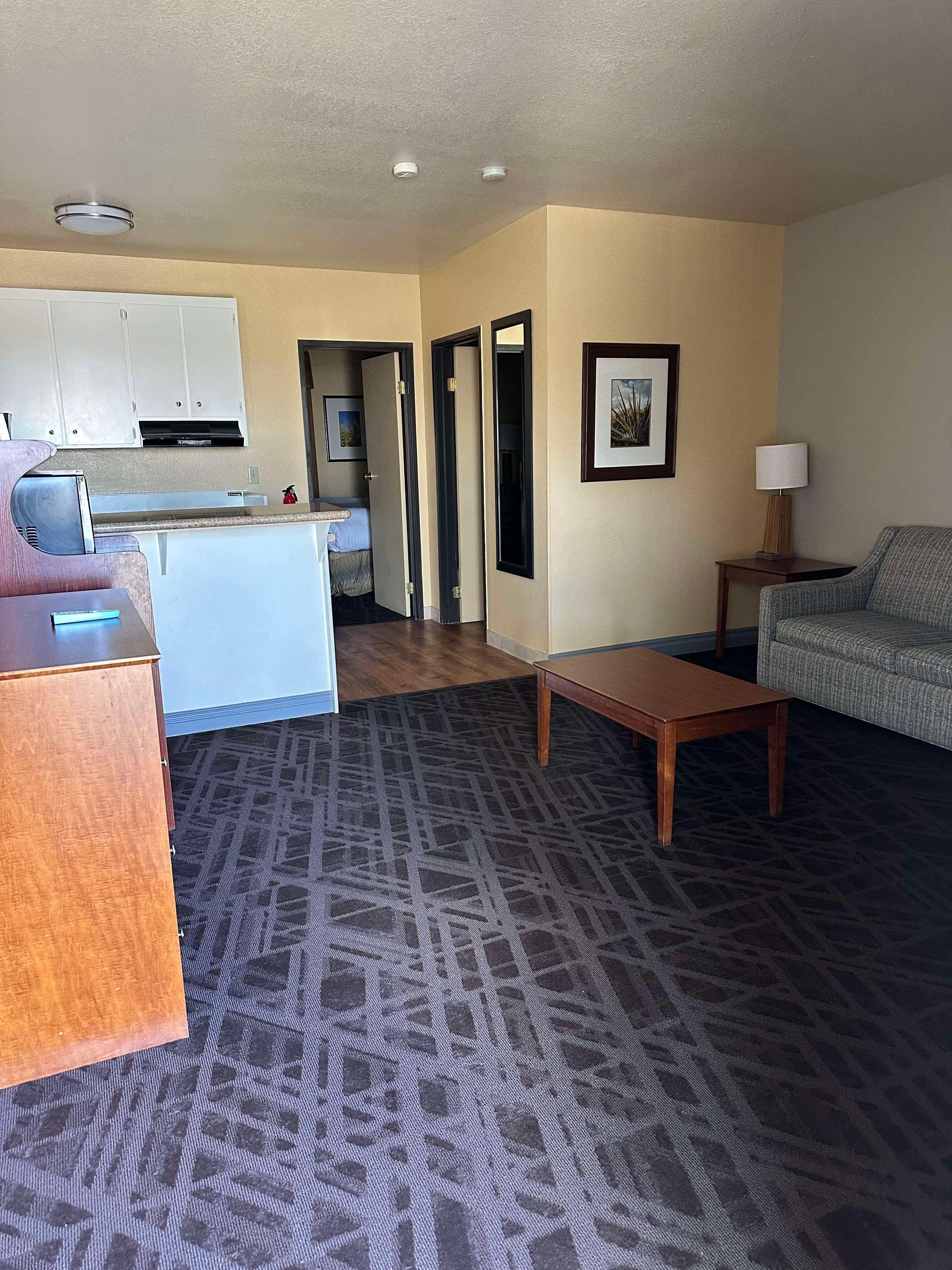 Suite King Bed Non Smoking