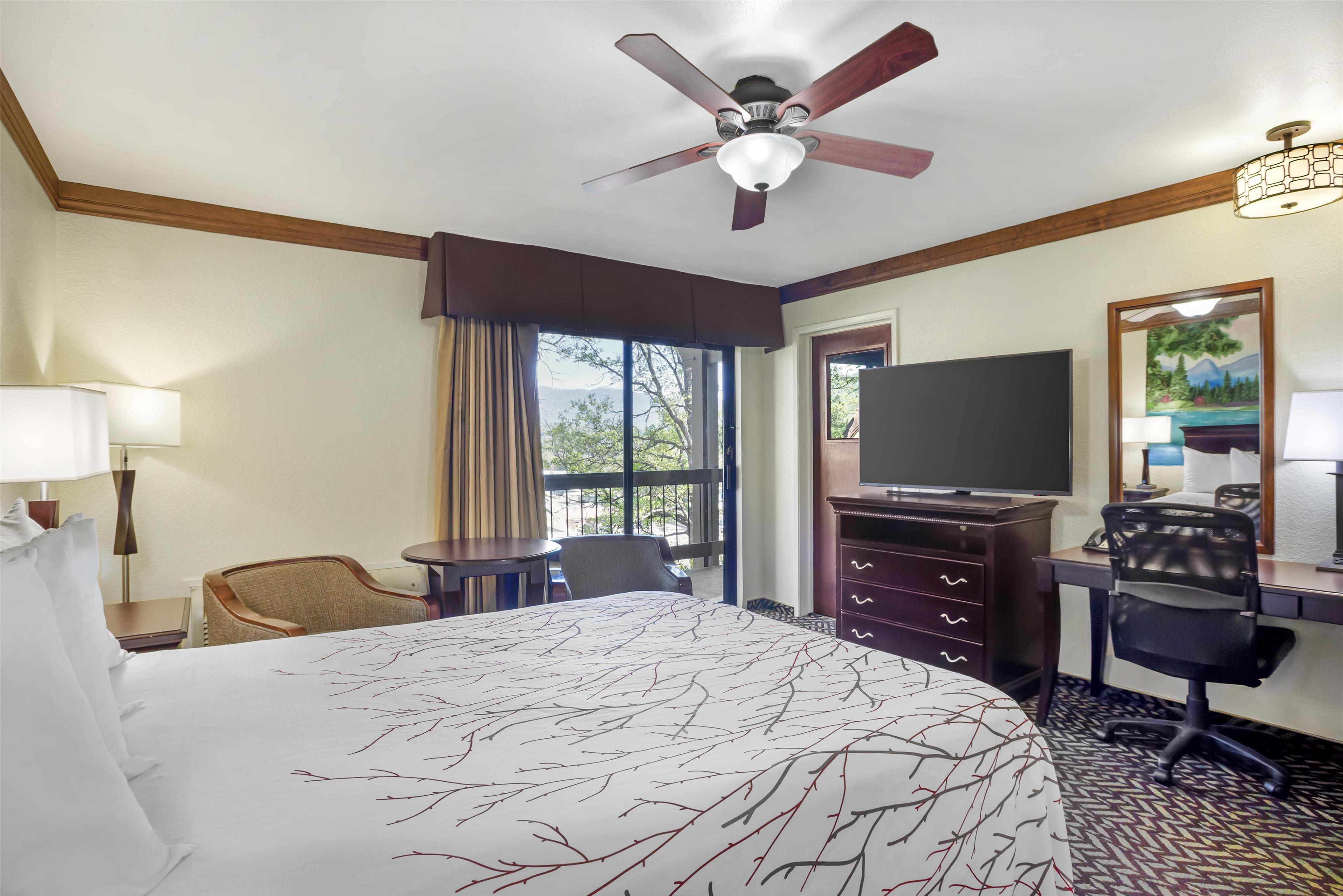 Room Queen Bed Non Smoking