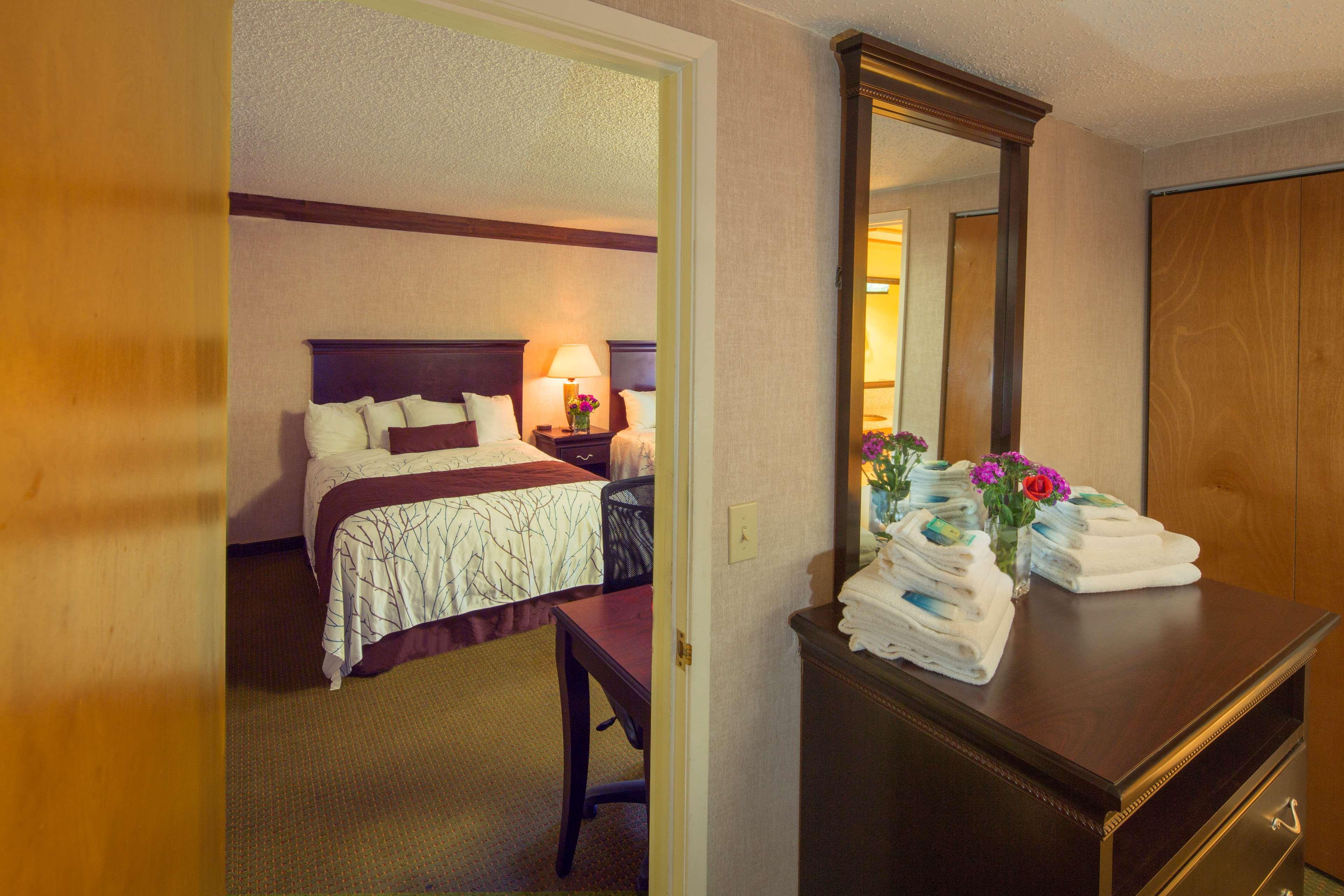 Suite Two Queen Beds