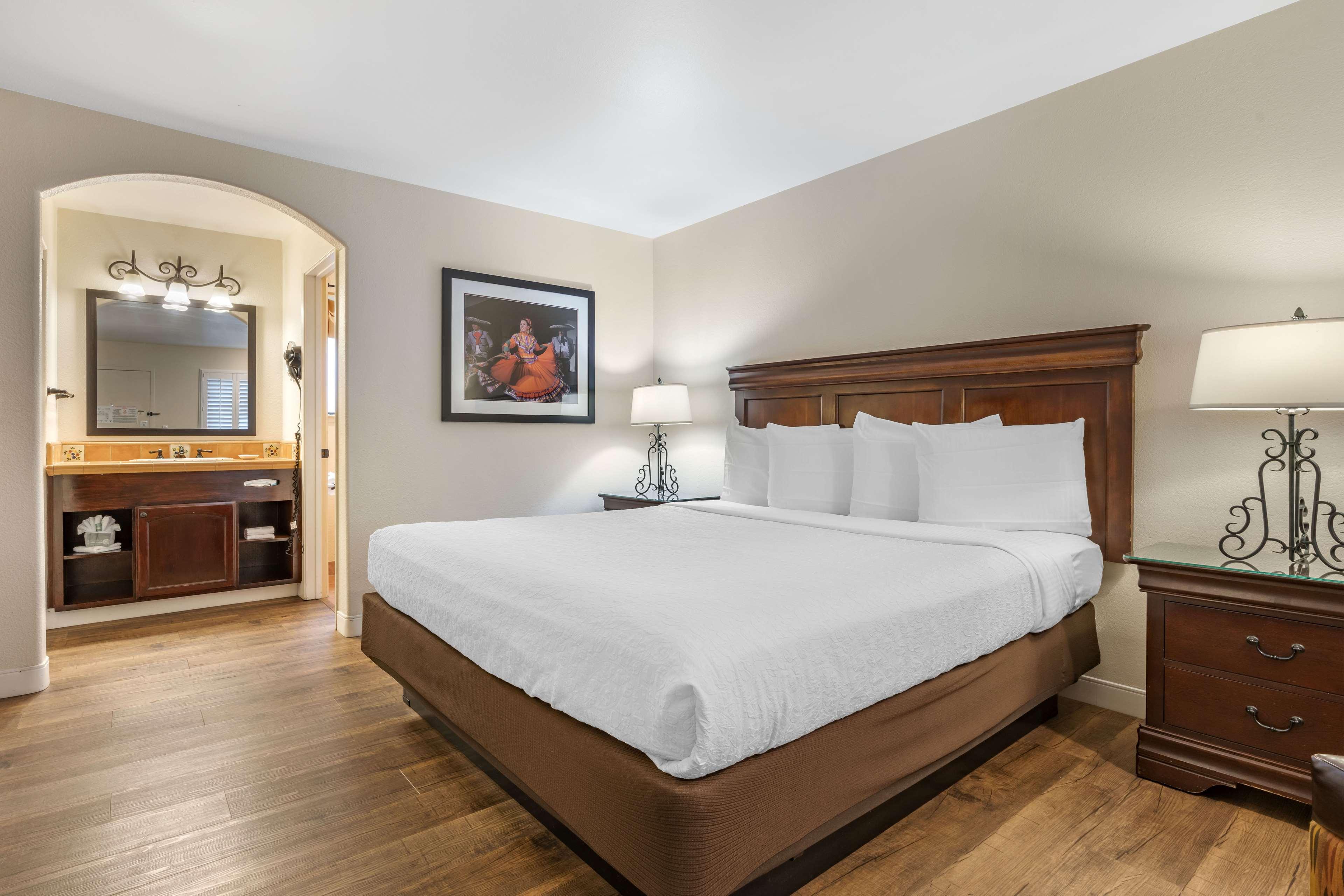 Double King Size Bed