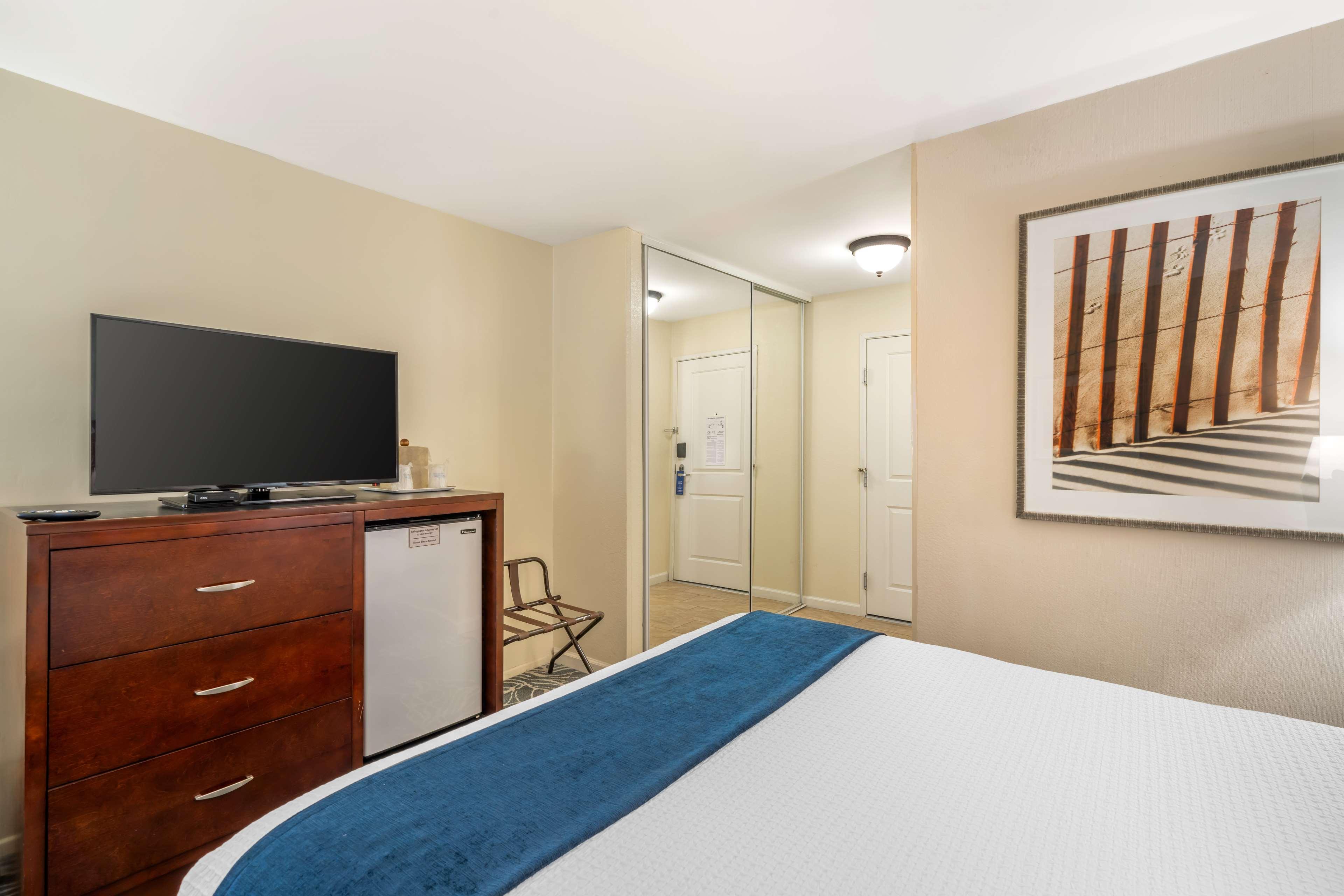 Room Queen Bed Non Smoking