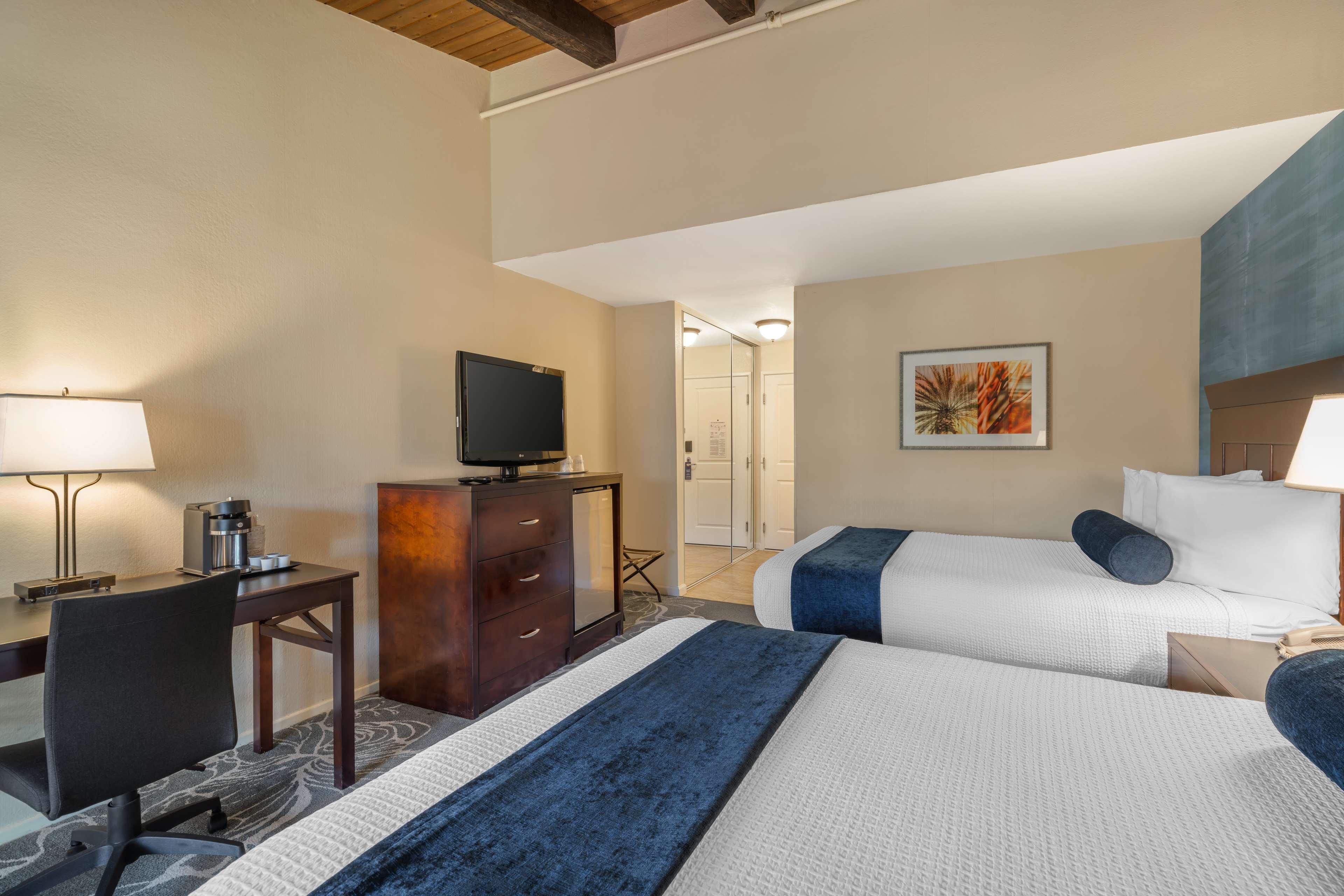 Room Two Queen Beds Non Smoking