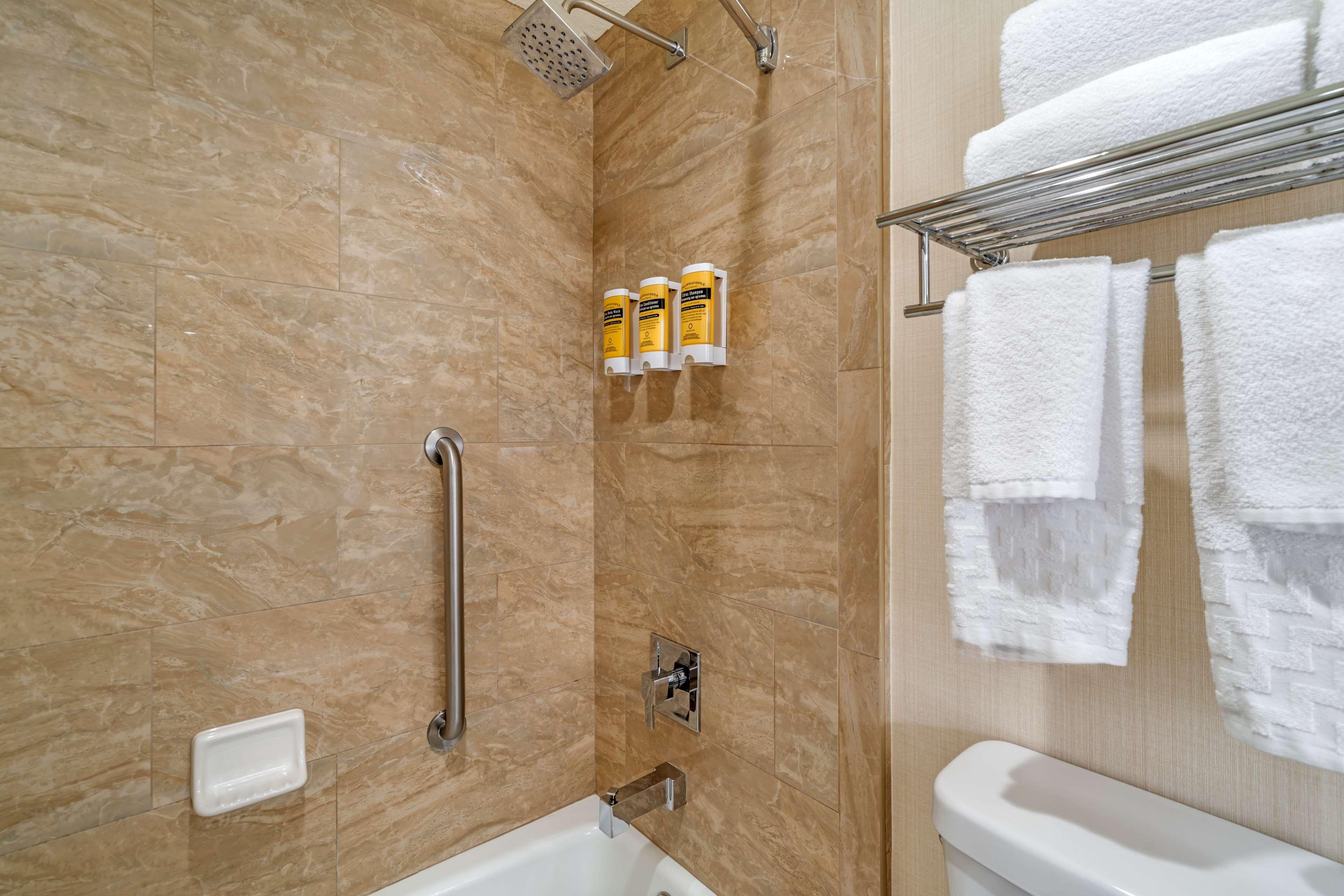 Room Queen Bed Non Smoking