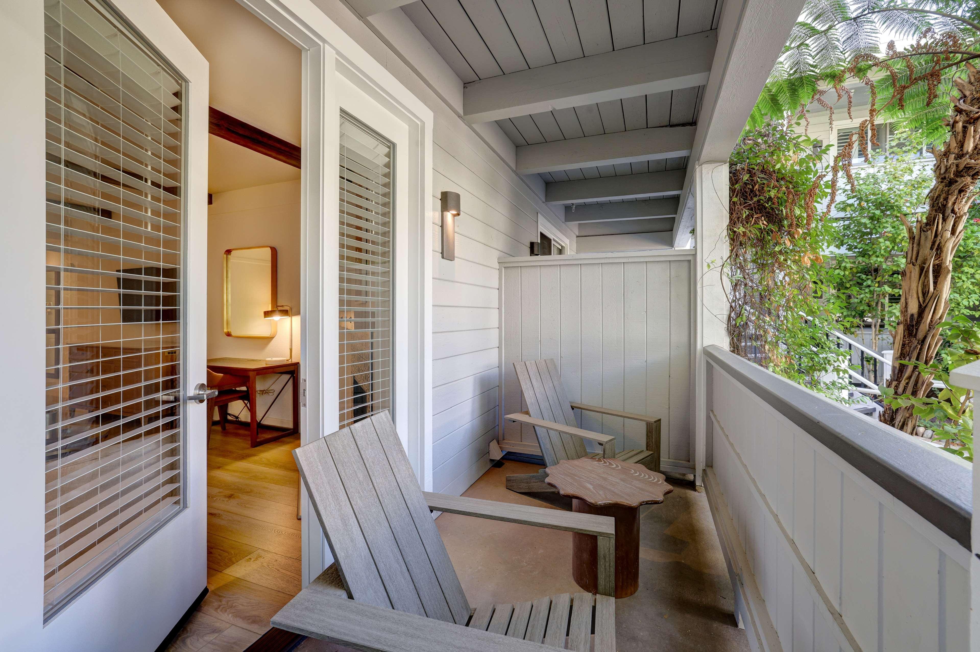 Double Accessible King Size Bed