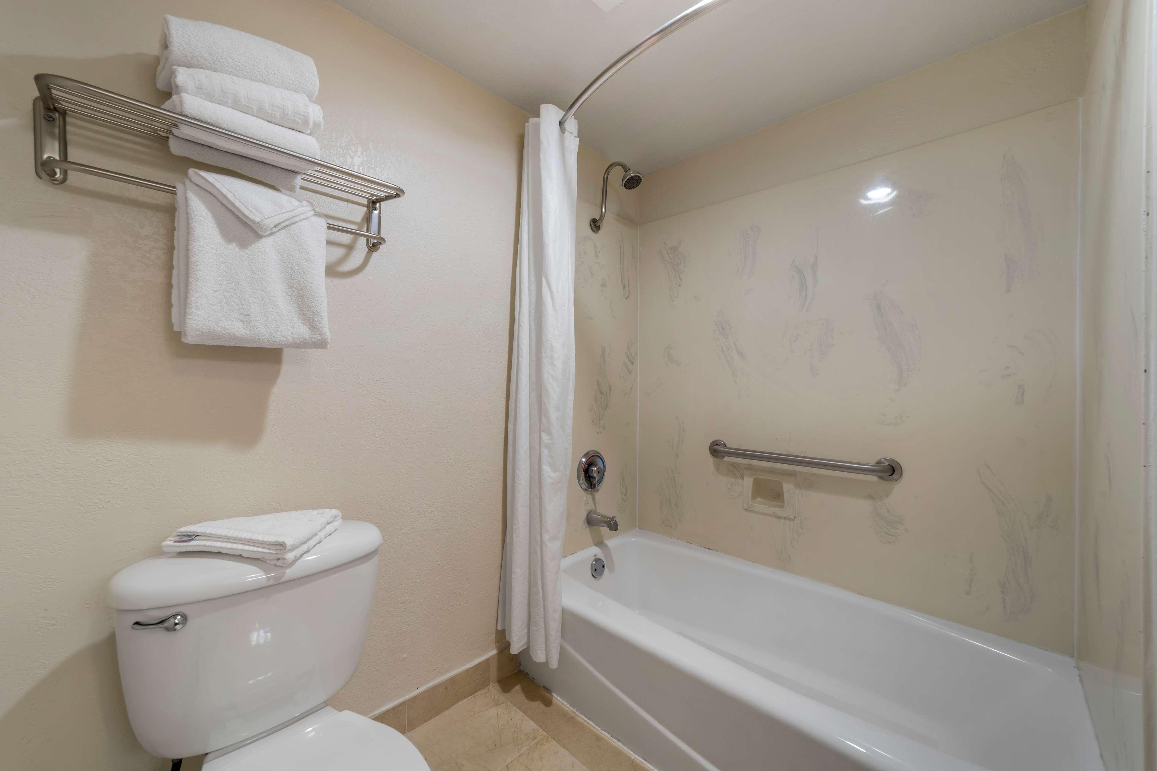 Room City View Two Queen Beds