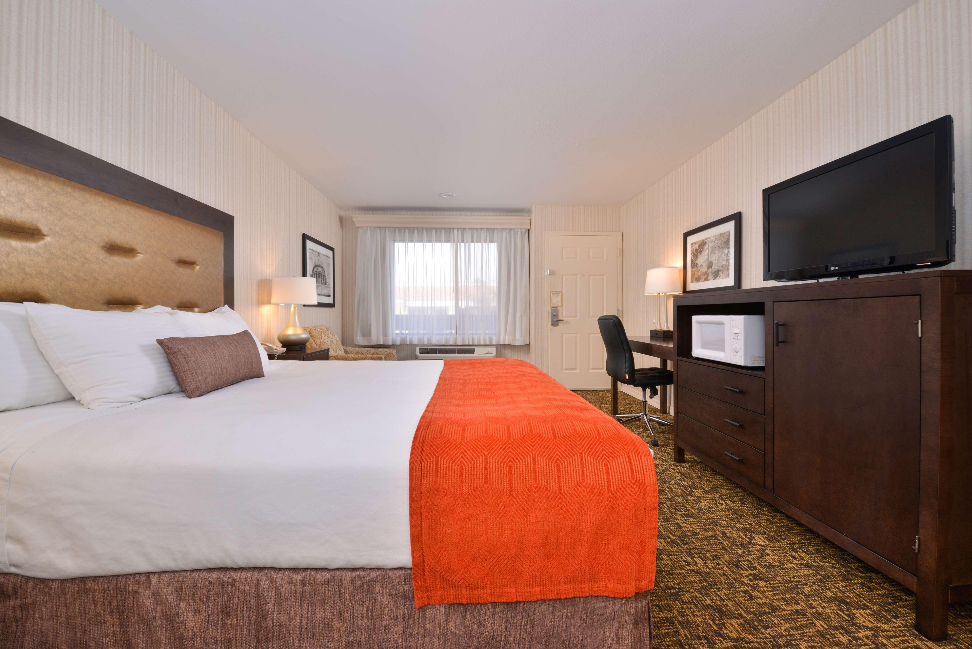 Room King Bed Non Smoking