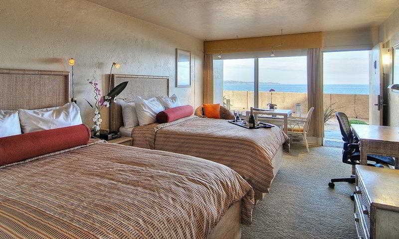 Double Ocean View Two Queen Beds