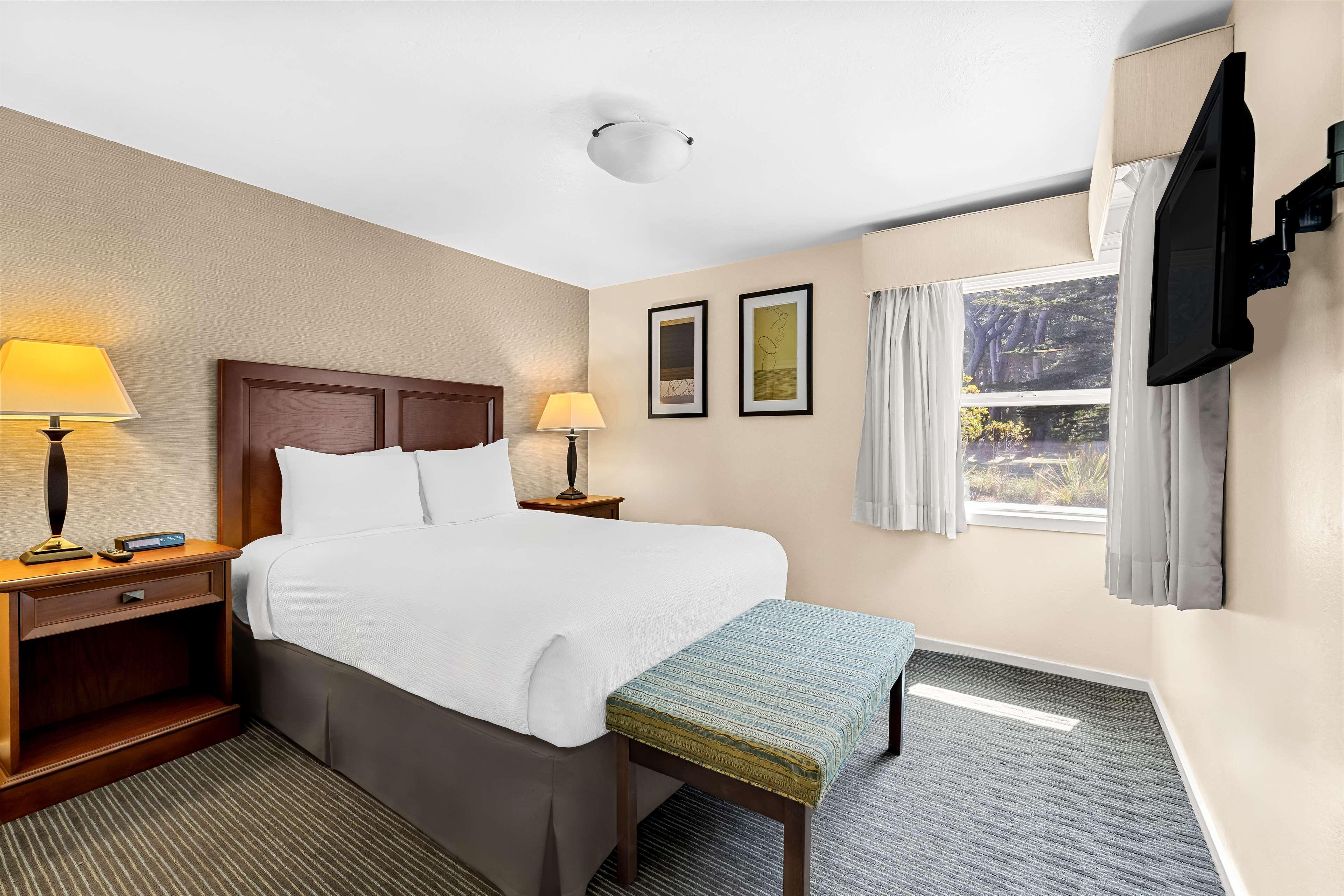 Suite Two Queen Beds Non Smoking