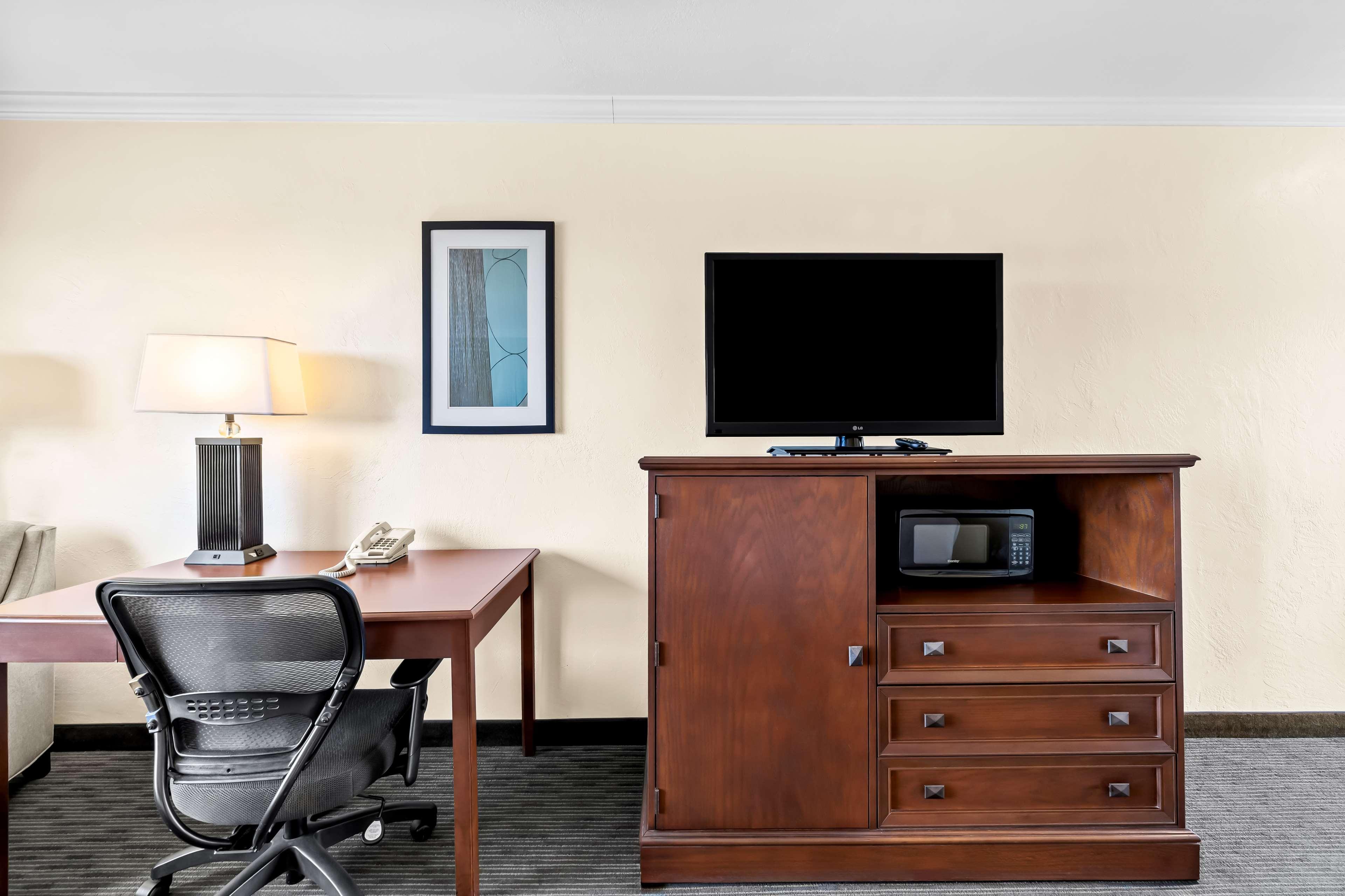 Double Accessible King Size Bed