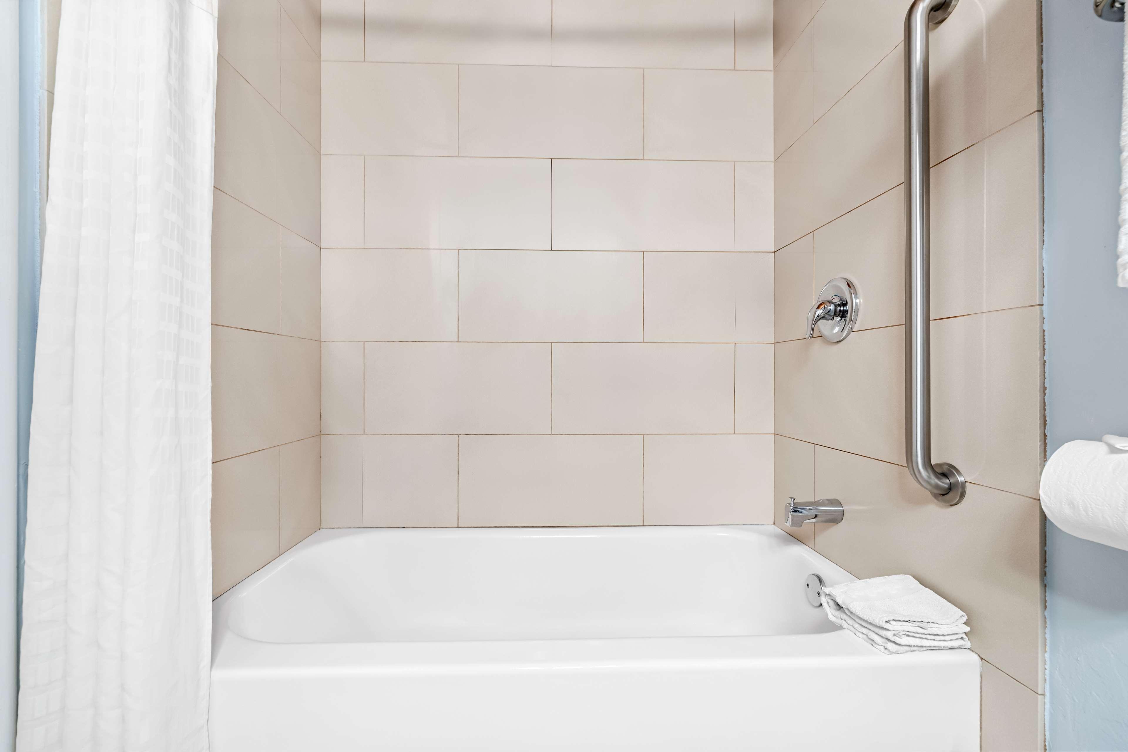 Suite Two Queen Beds Non Smoking