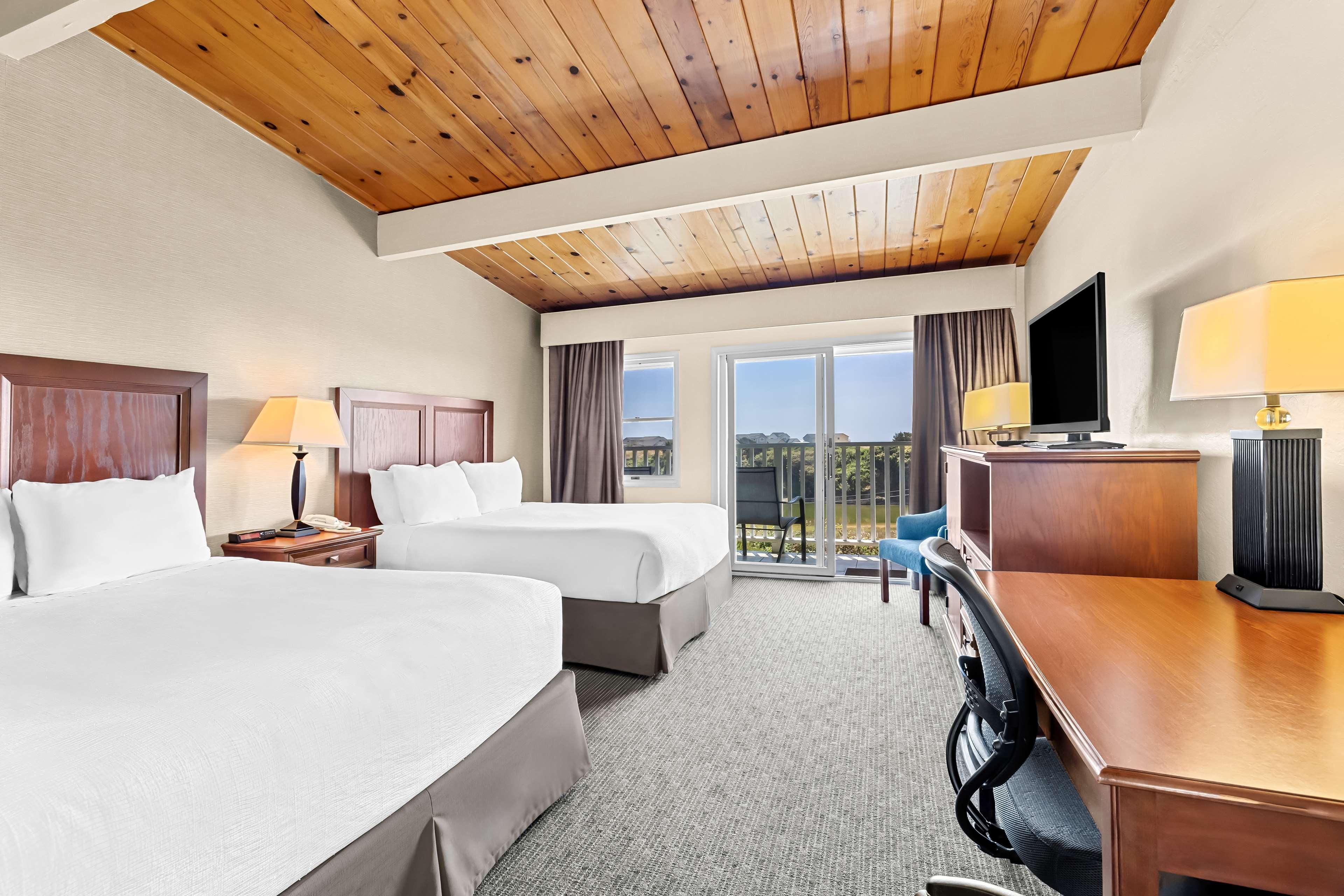 Suite Two Queen Beds Non Smoking