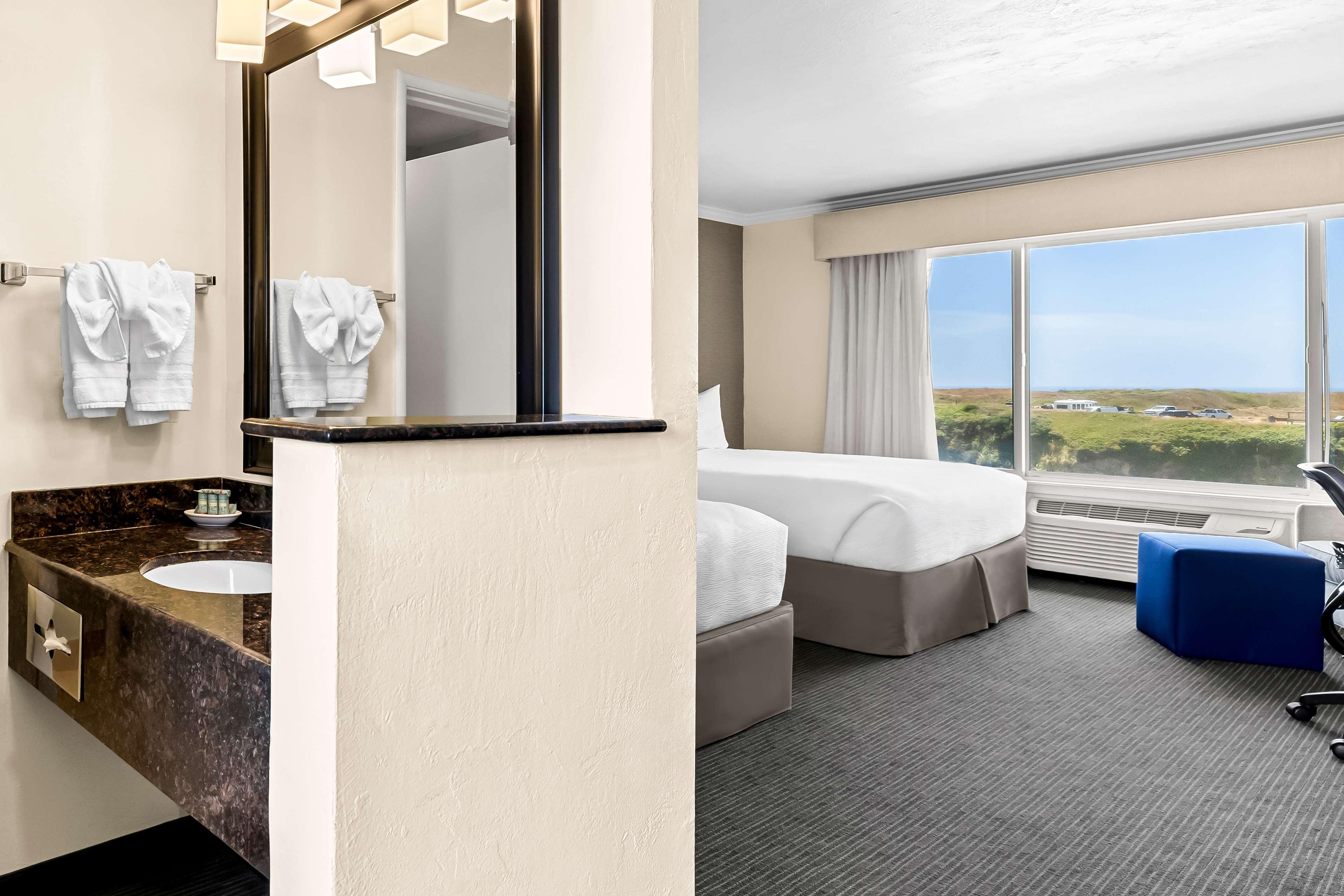 Double Two Queen Beds Non Smoking