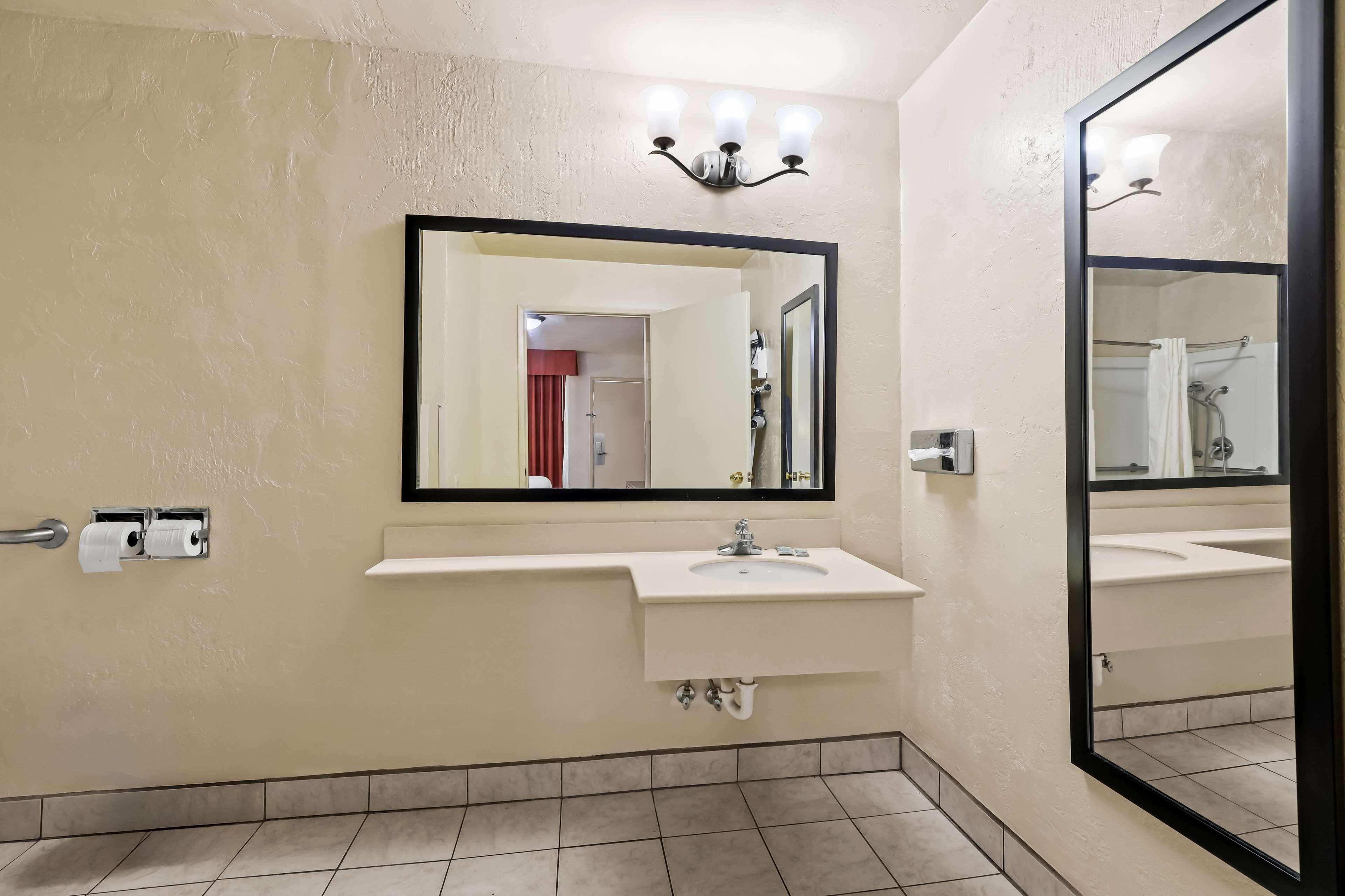 Double Accessible King Size Bed