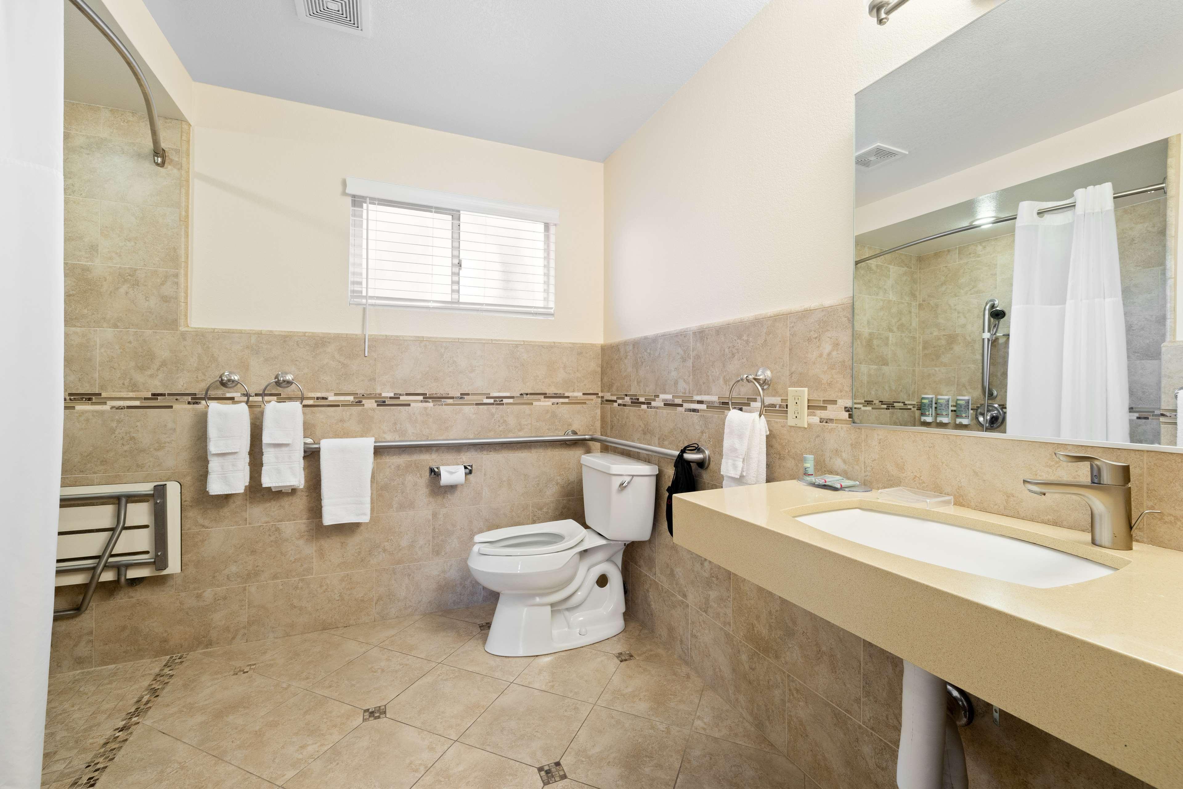 Room King Bed Non Smoking