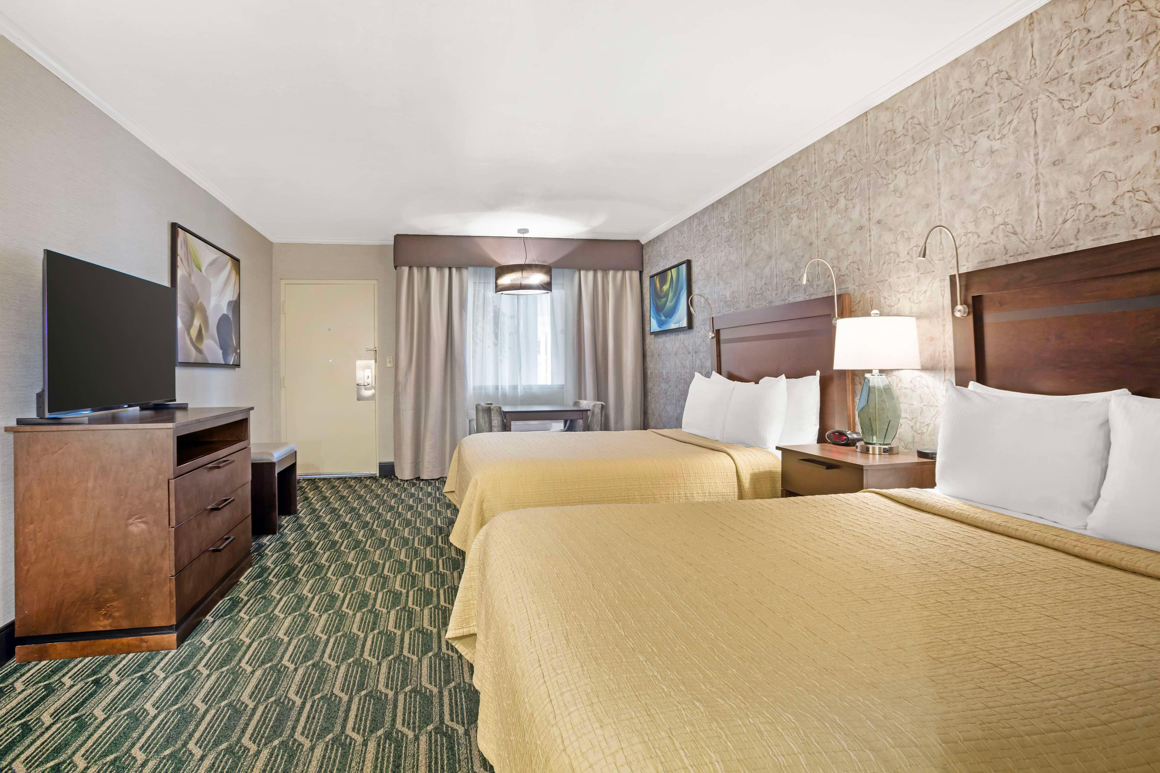 Room Two Queen Beds Non Smoking