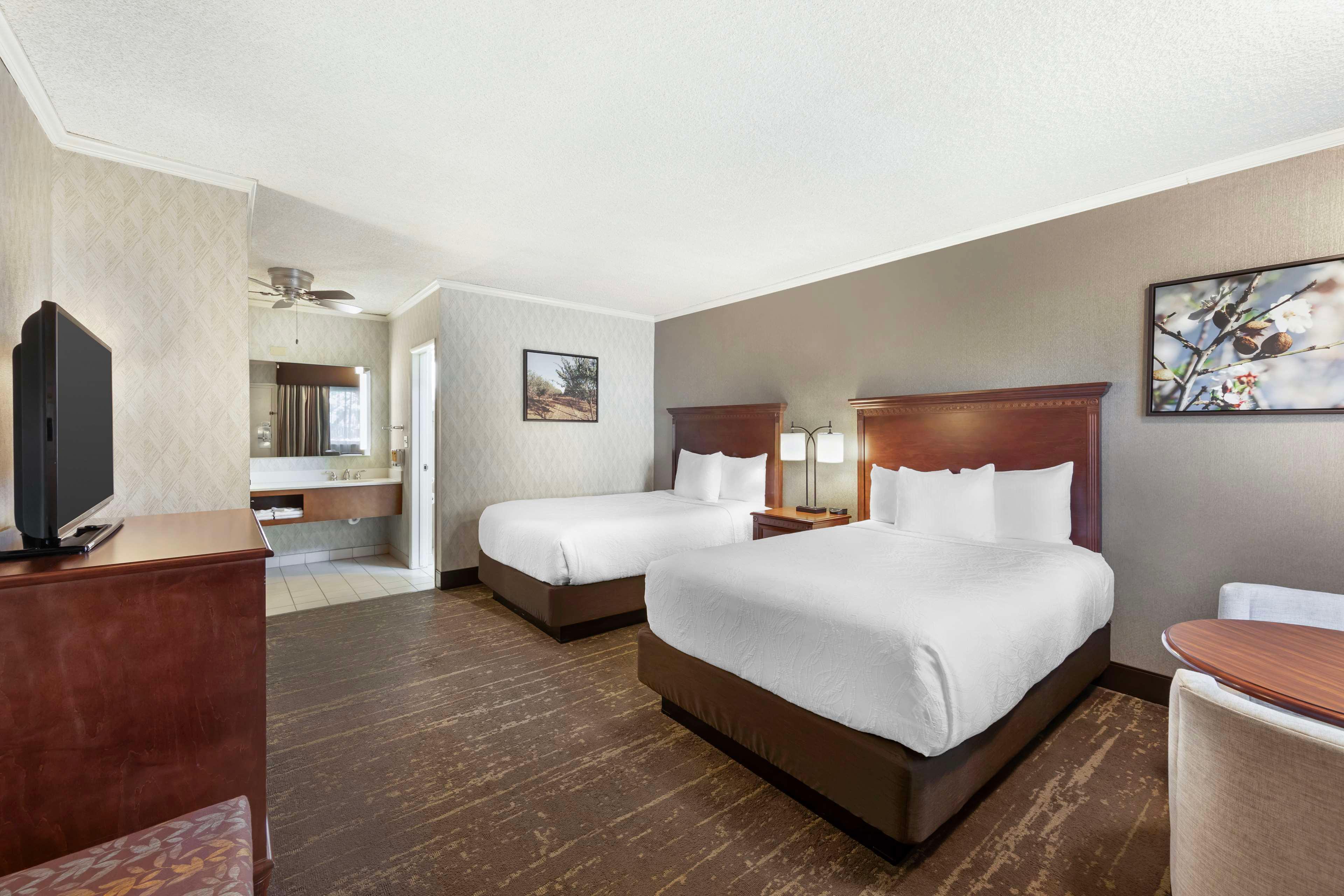 Room Two Double Beds Non Smoking