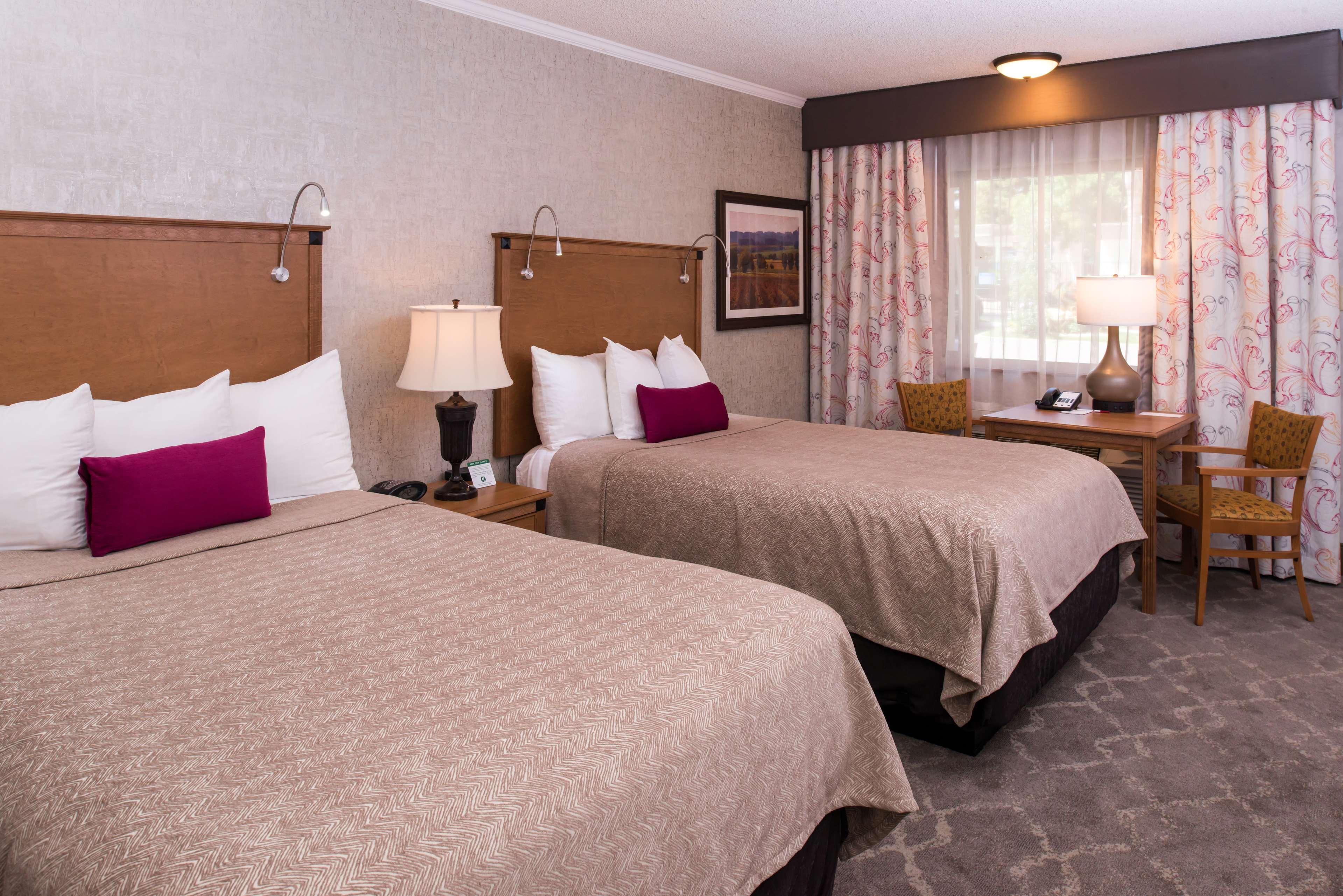 Room Two Double Beds