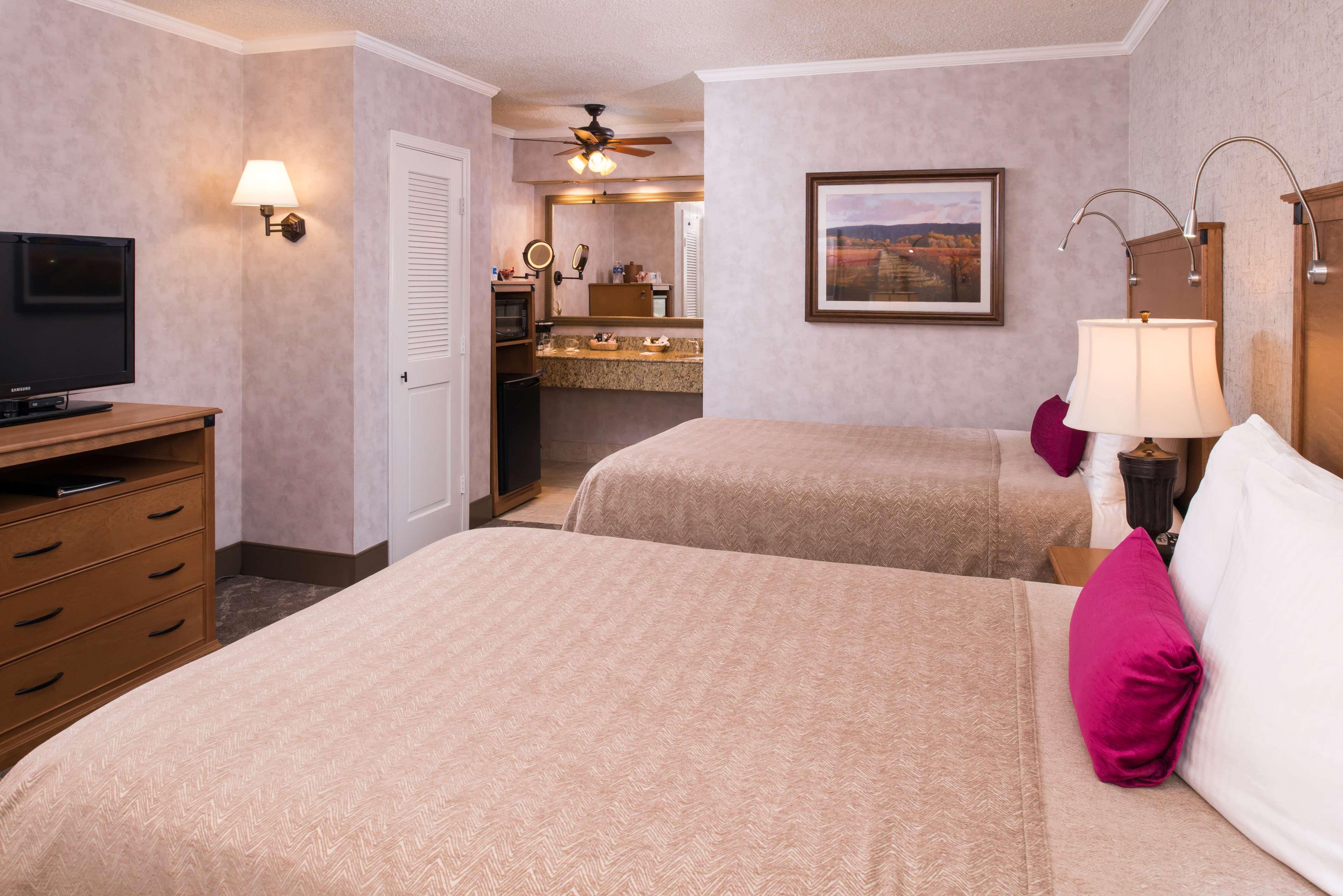 Room Two Double Beds Non Smoking