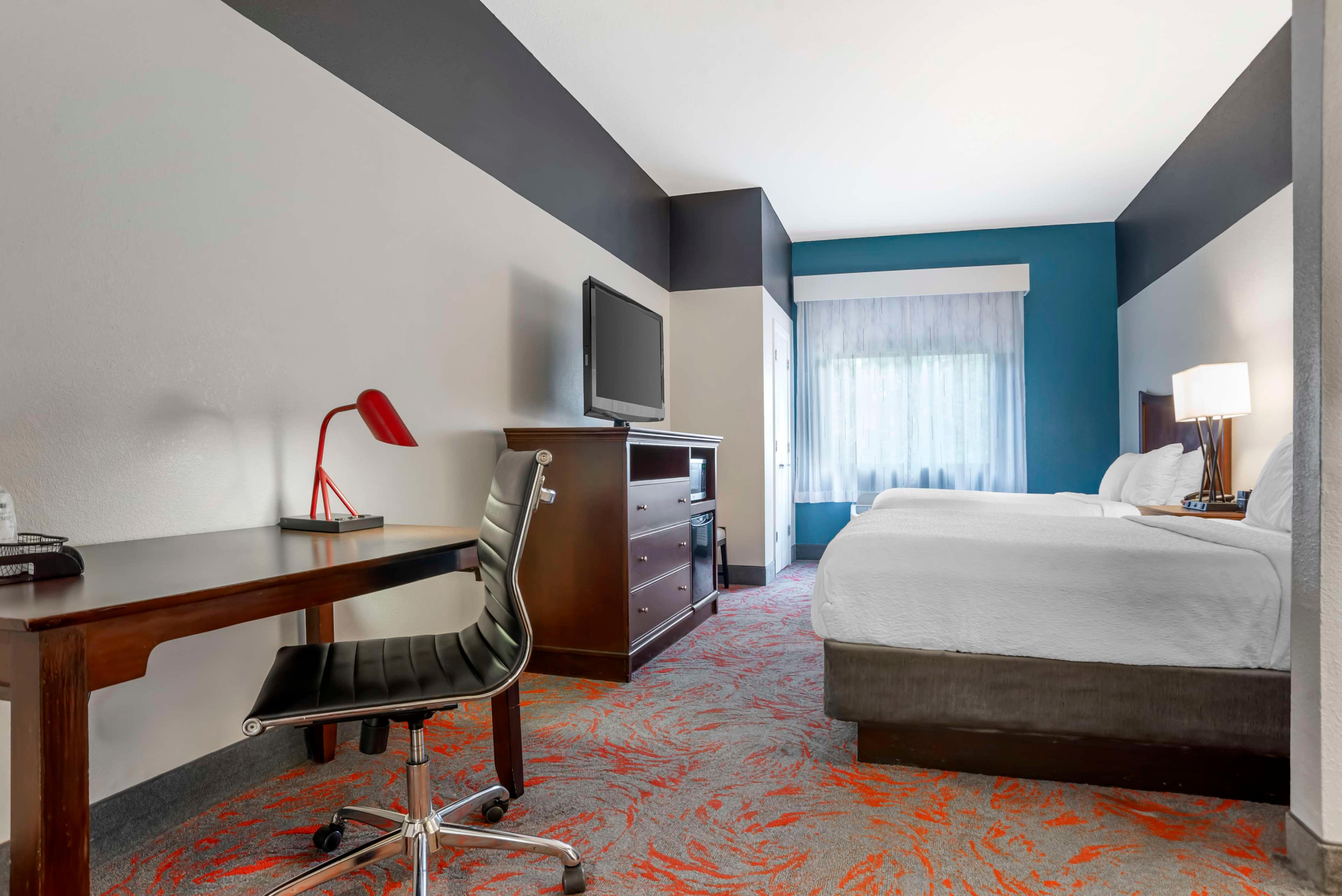 Suite Two Queen Beds