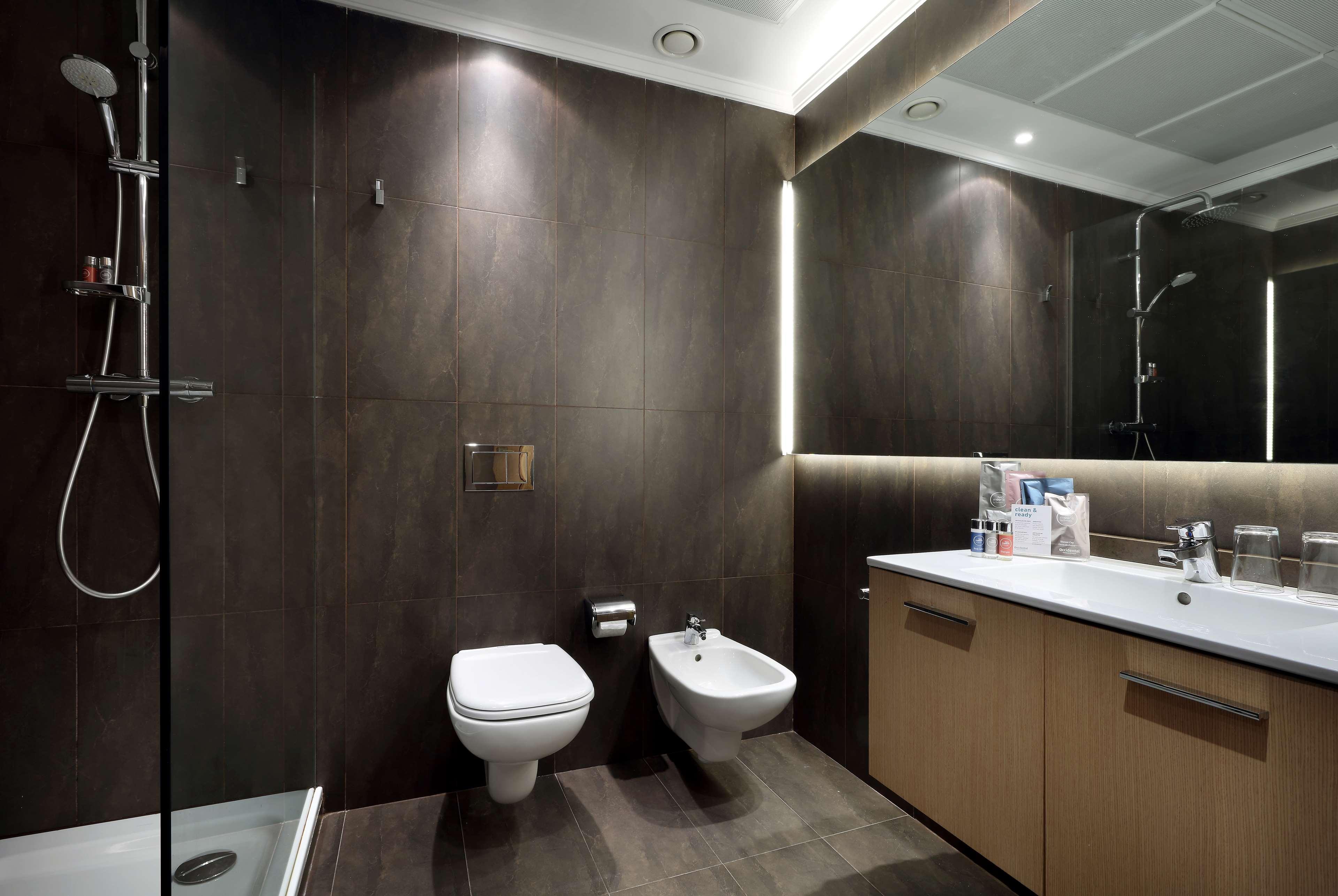 Double Superior King Bed