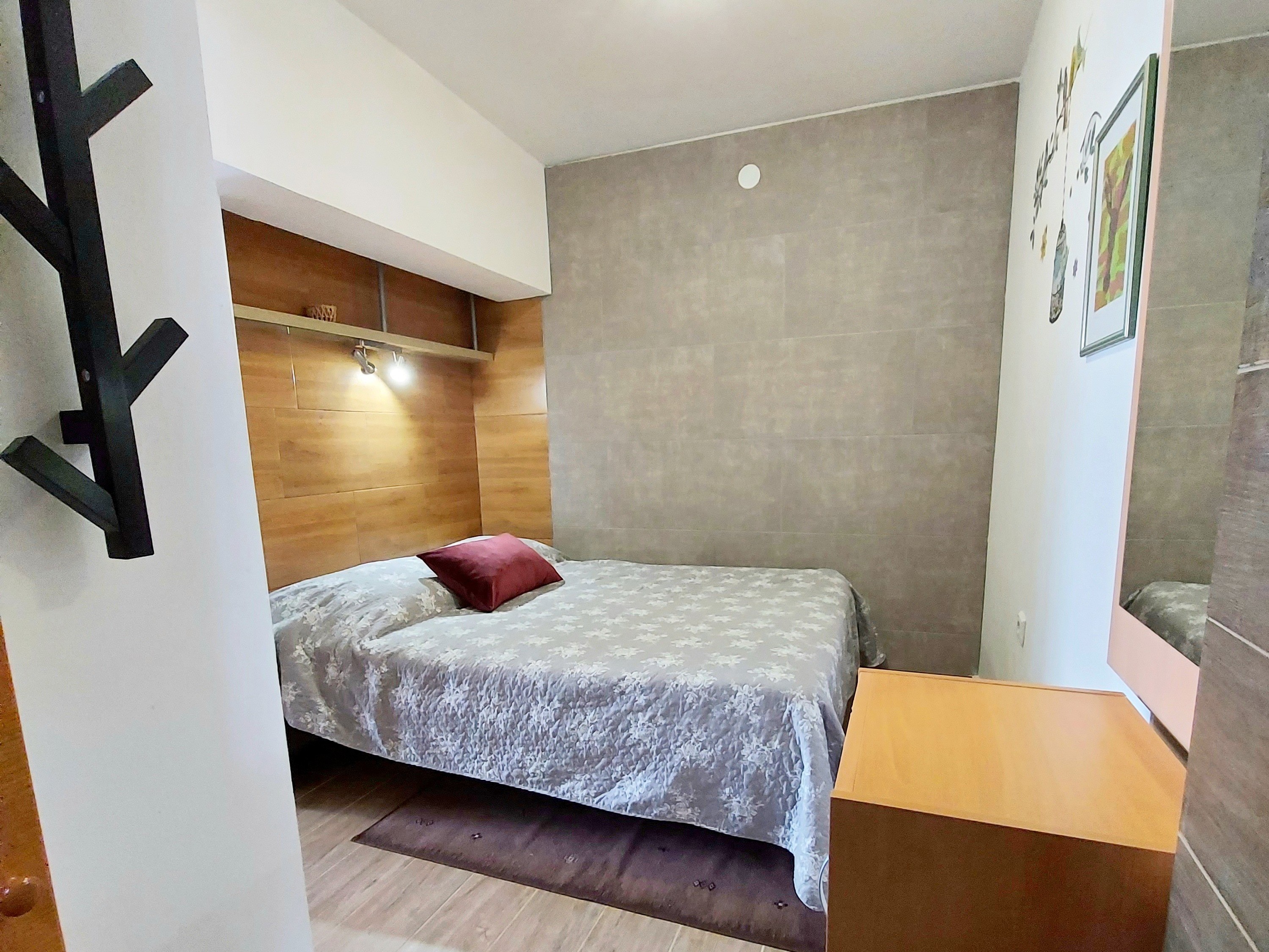 Apartment Capacity 3