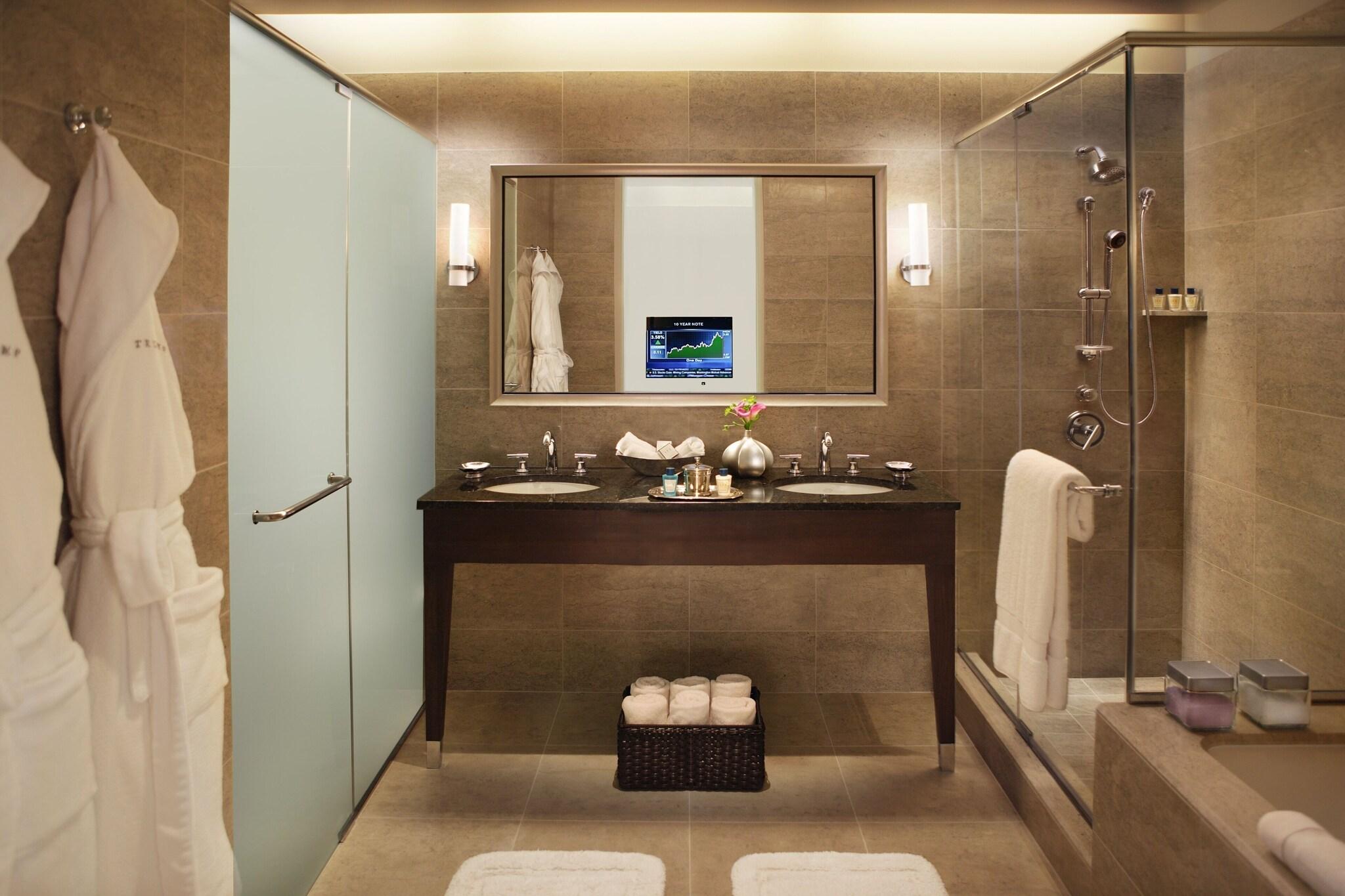 Suite Grand with Views