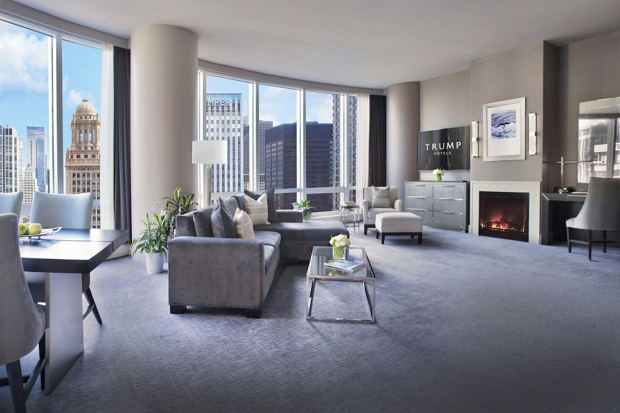 Suite Grand with Views