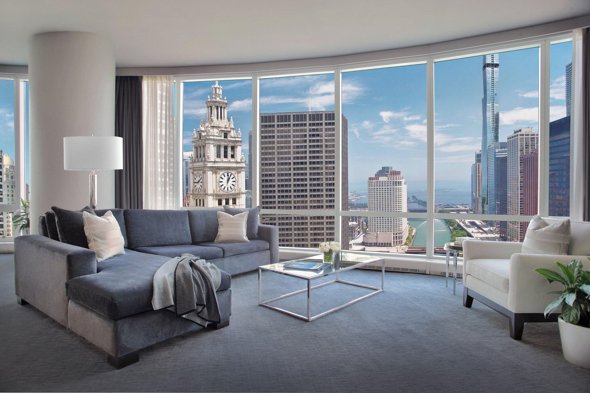 Suite Grand with Views