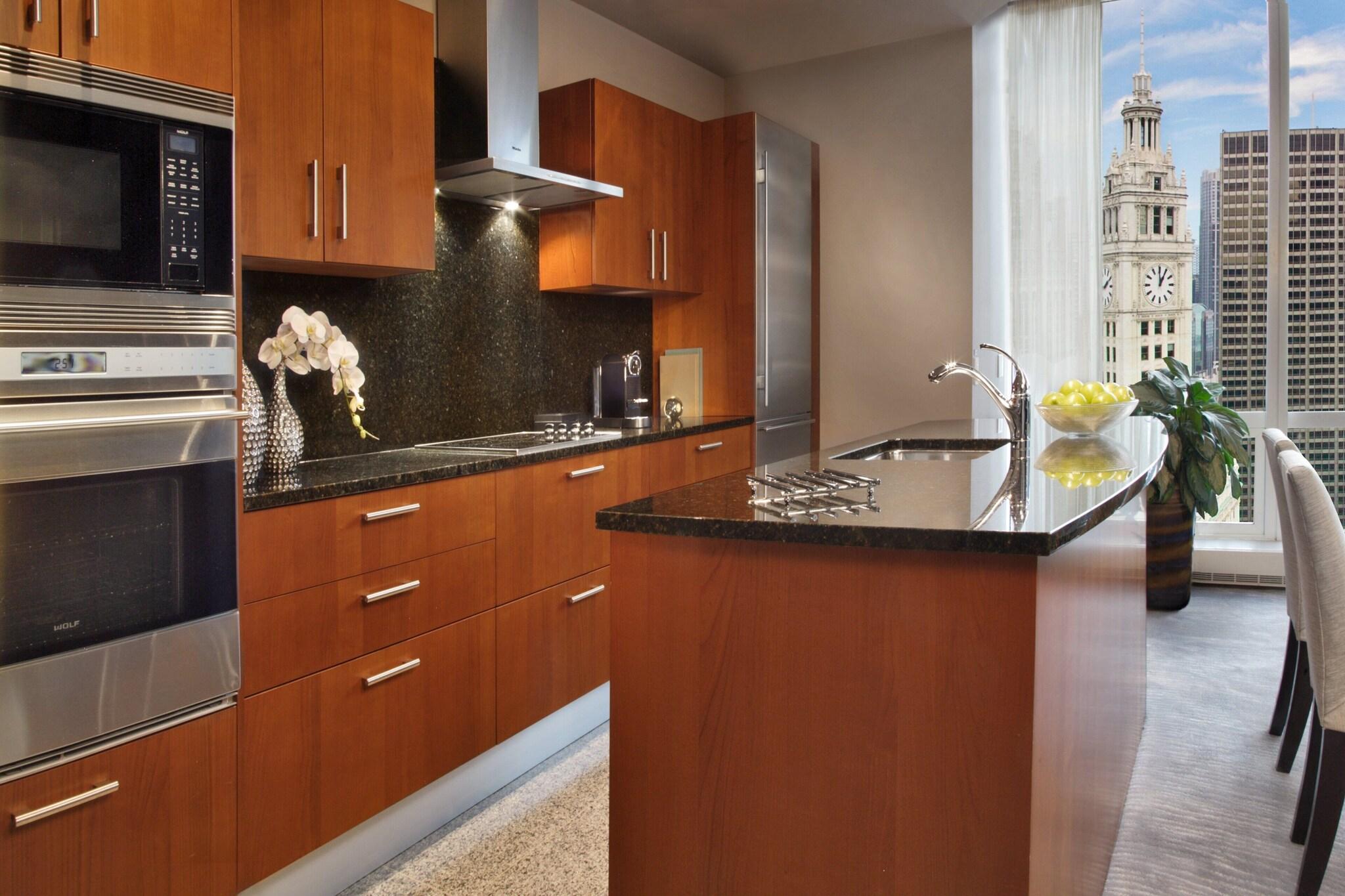 Suite Grand with Views