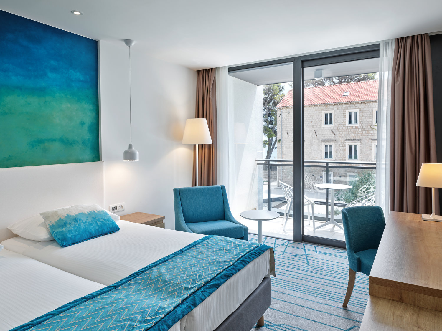 Double or Twin Standard