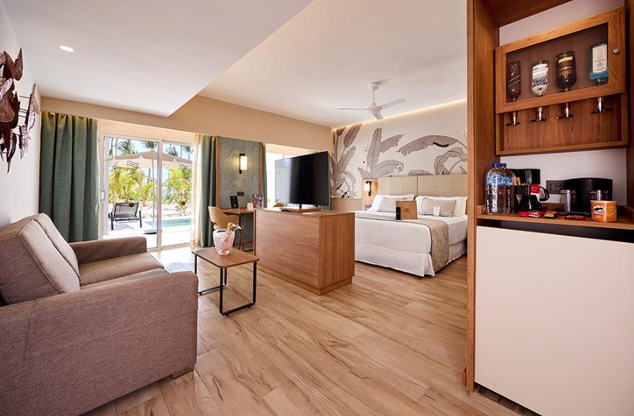 Suite with Private Pool