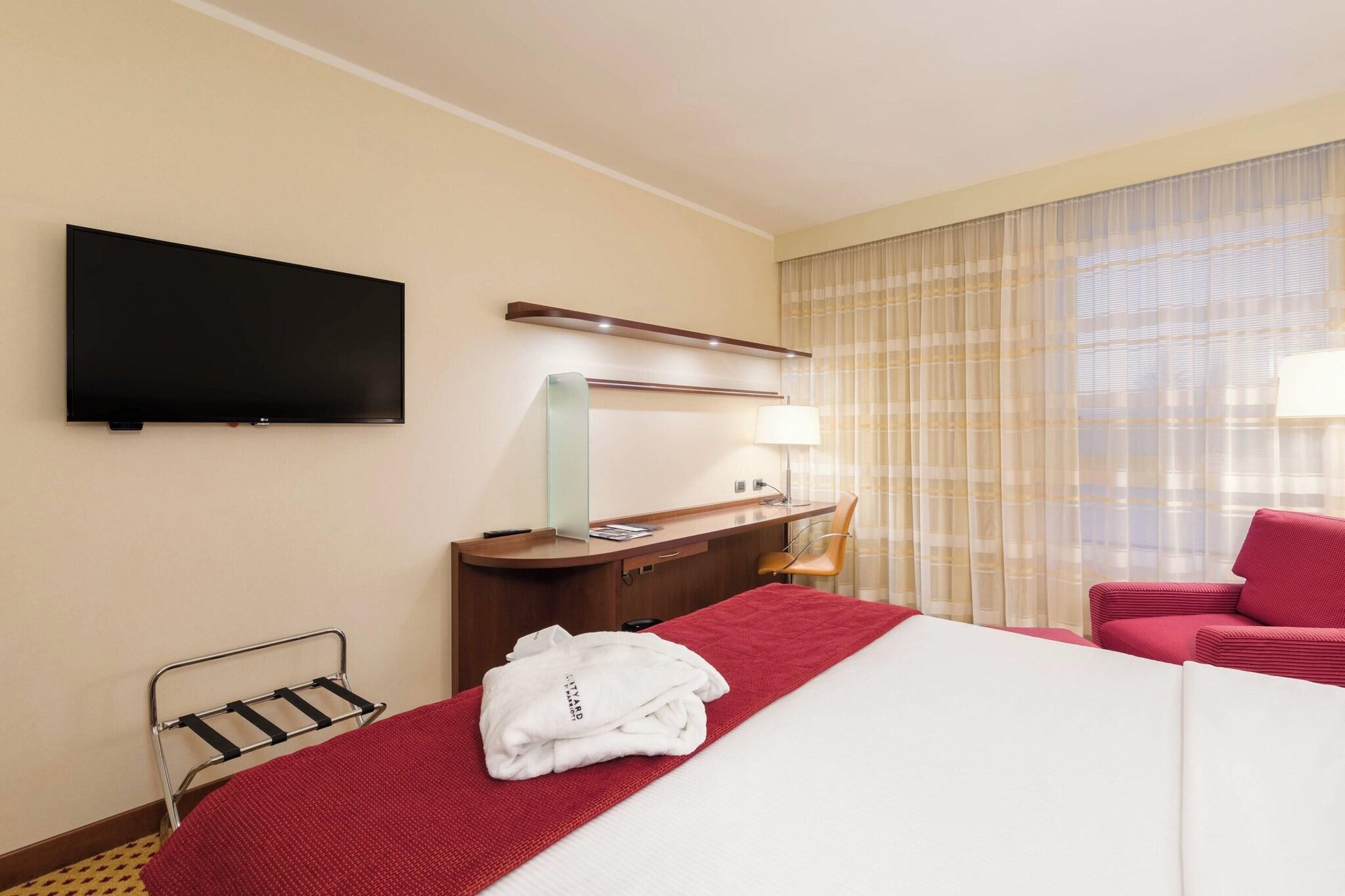 Double Executive King Bed