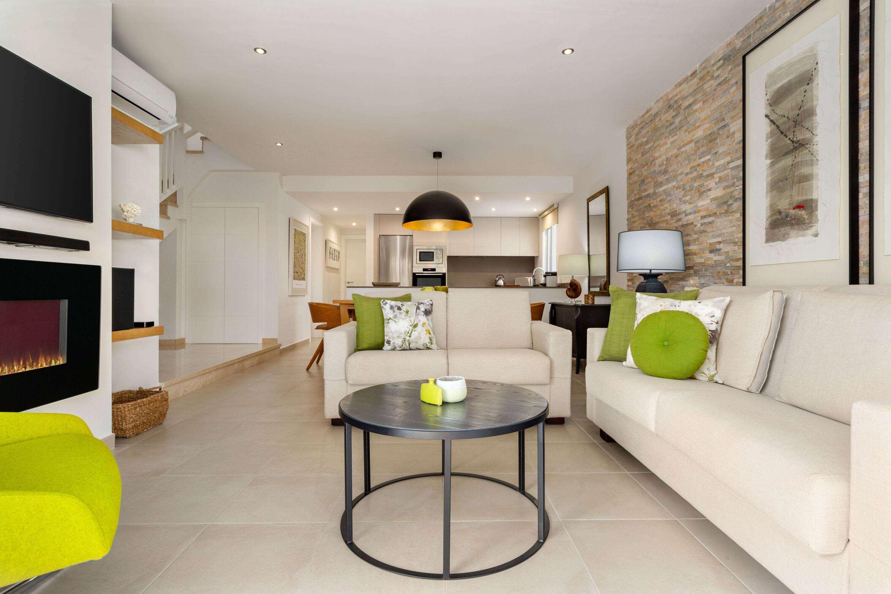 Apartment Deluxe Three Bedroom