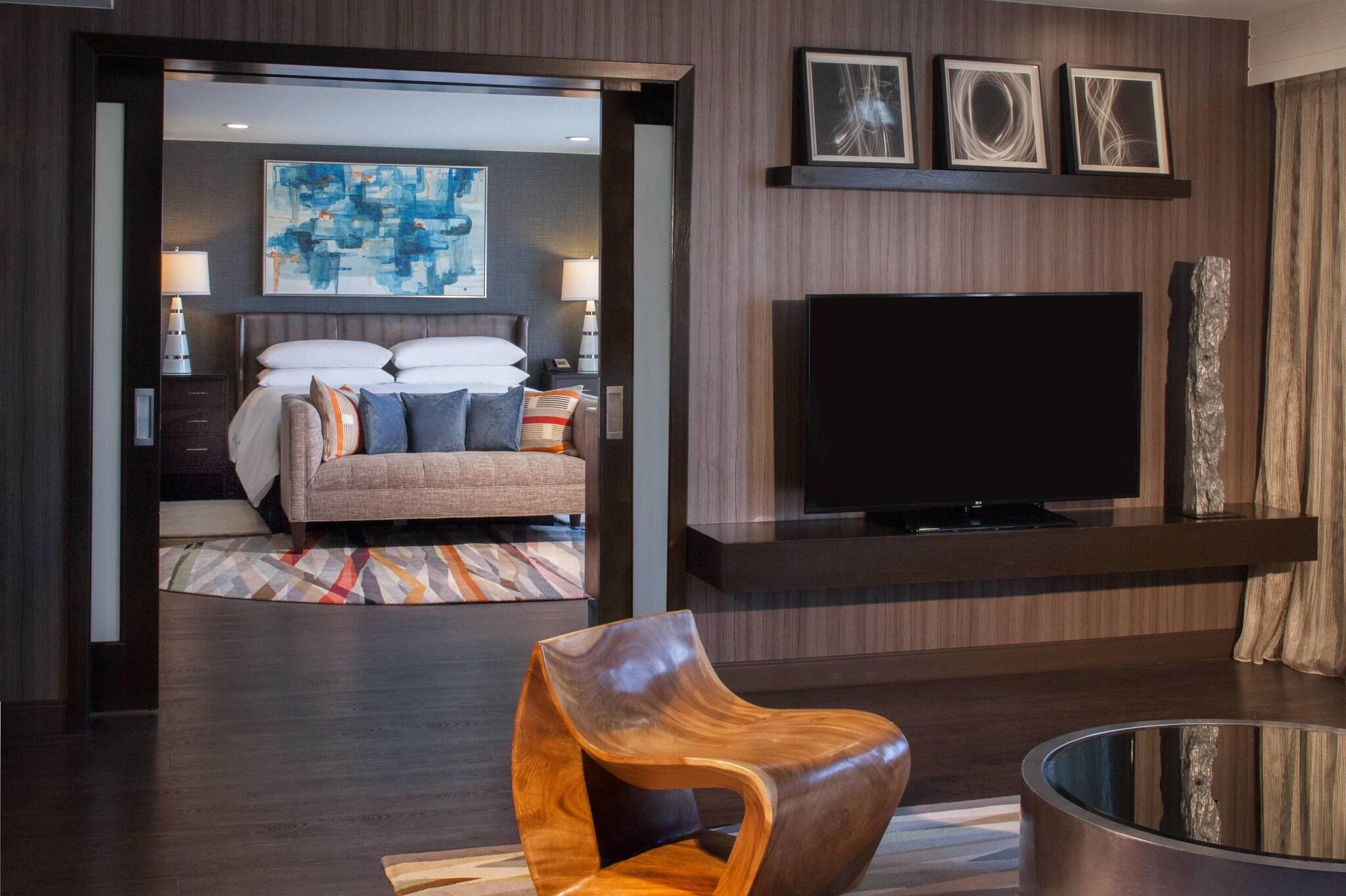 Suite King Bed One Bedroom 