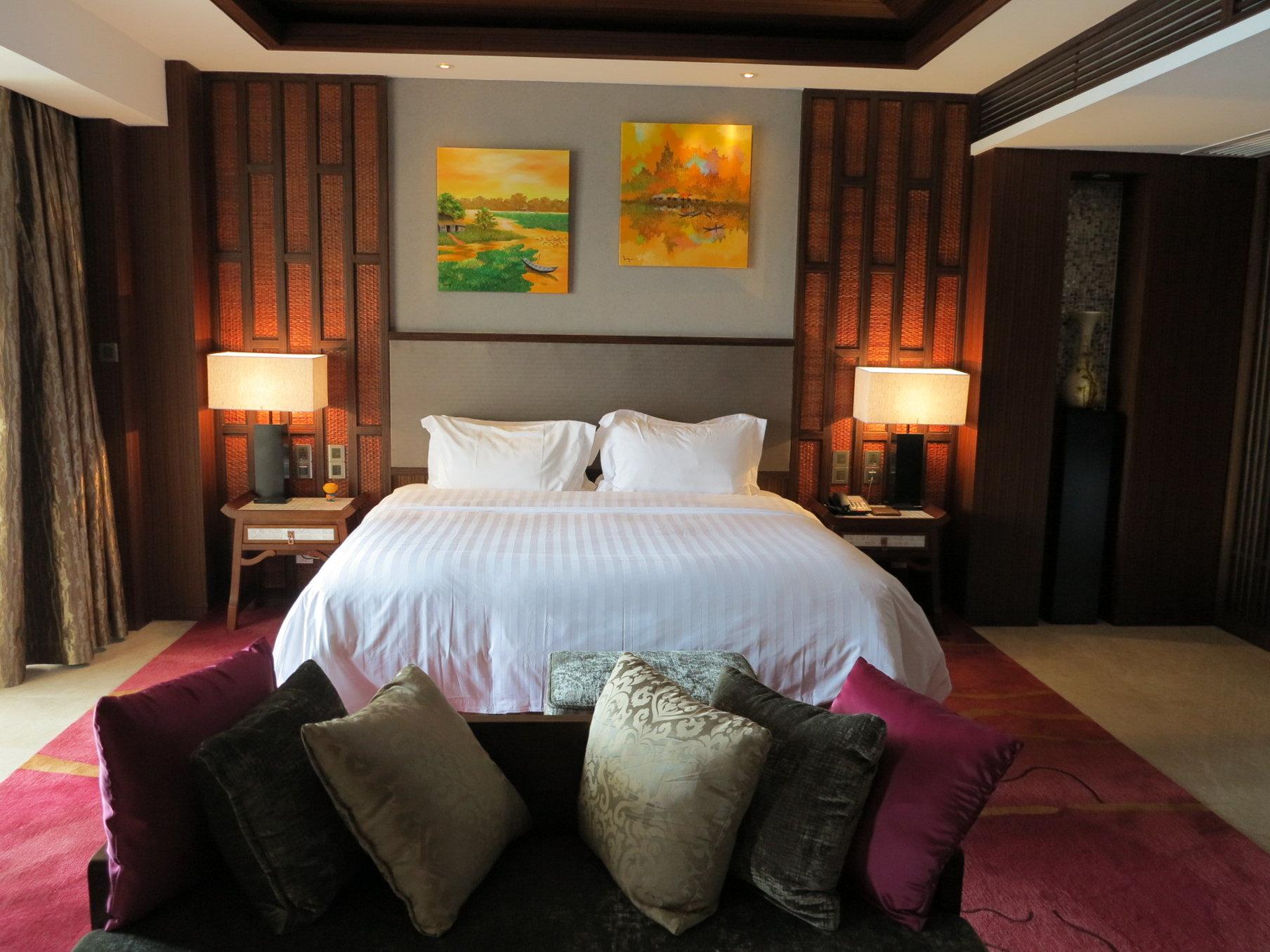 Double Garden View King Bed